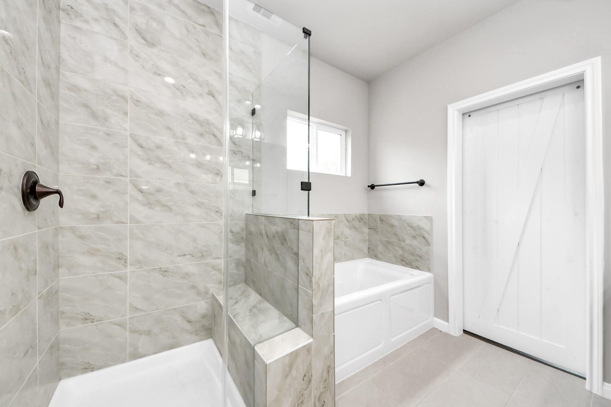 314 Carlos Leal Drive Property Photo 3