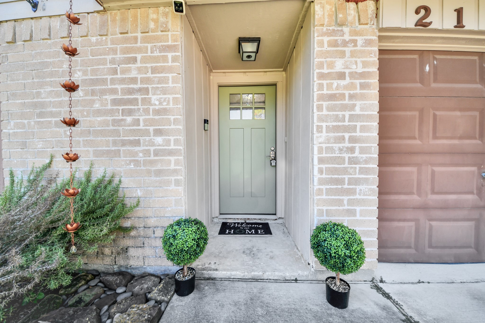 217 Greenshire Drive Property Photo 3