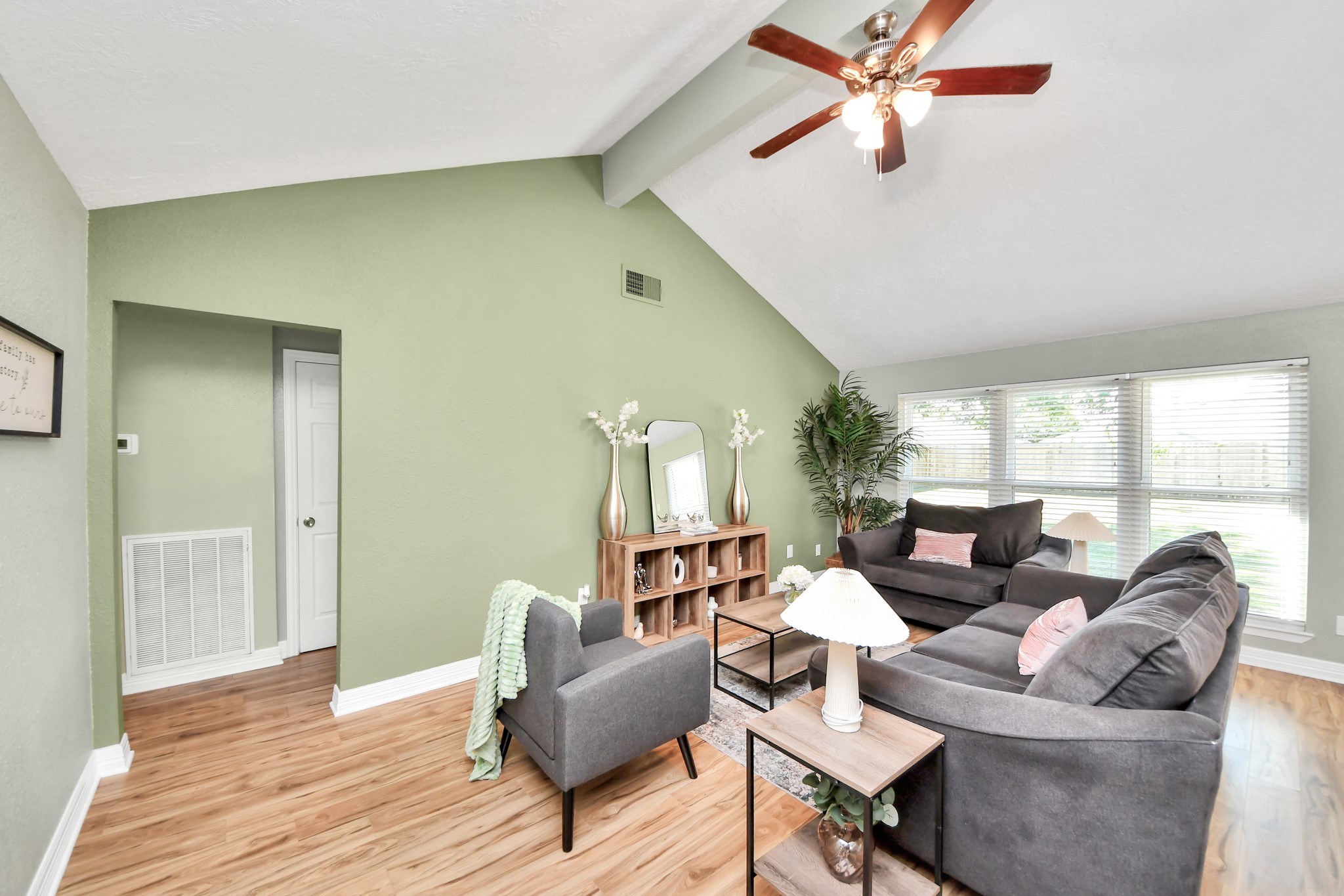 217 Greenshire Drive Property Photo 6