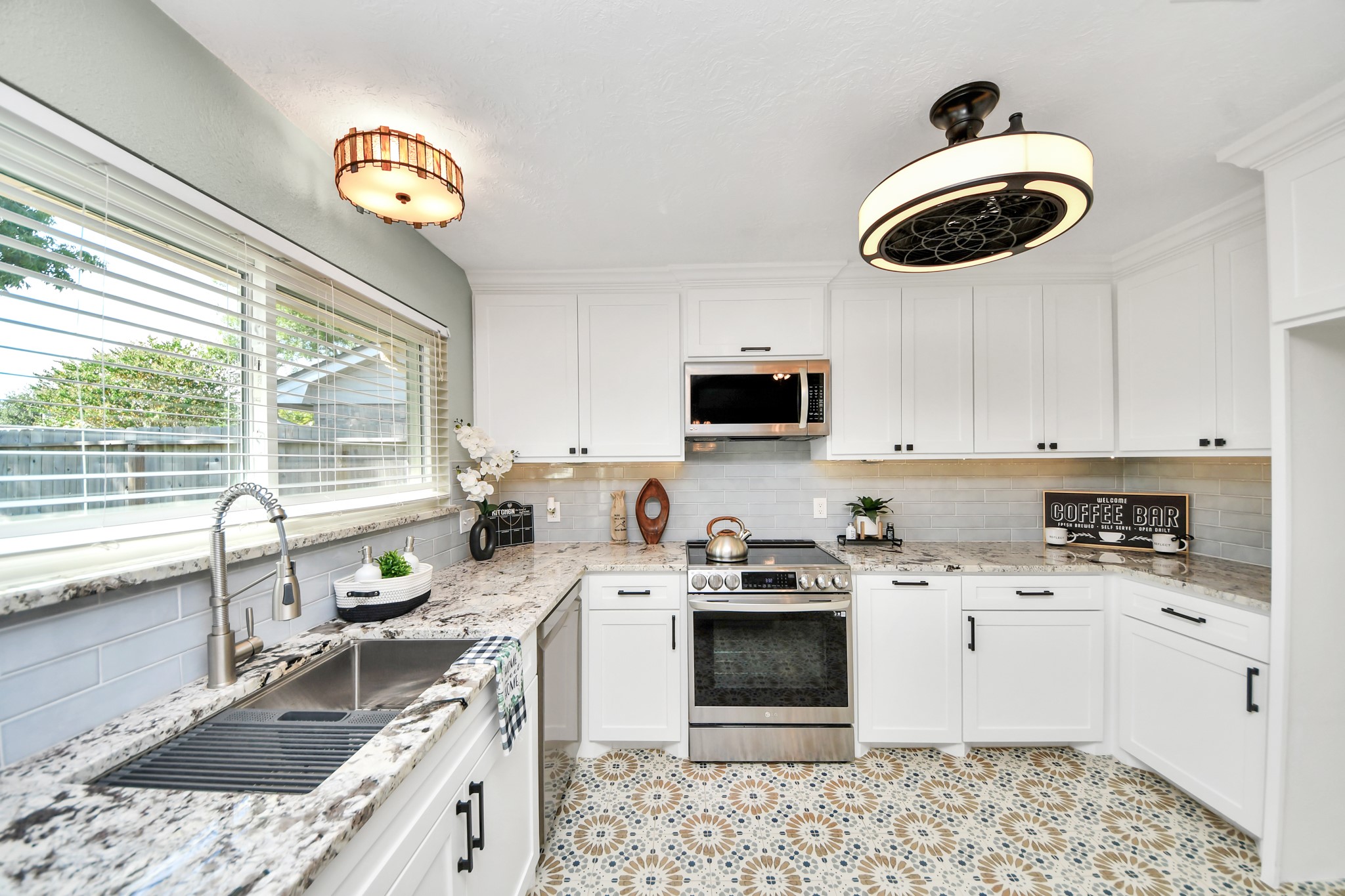 217 Greenshire Drive Property Photo 11