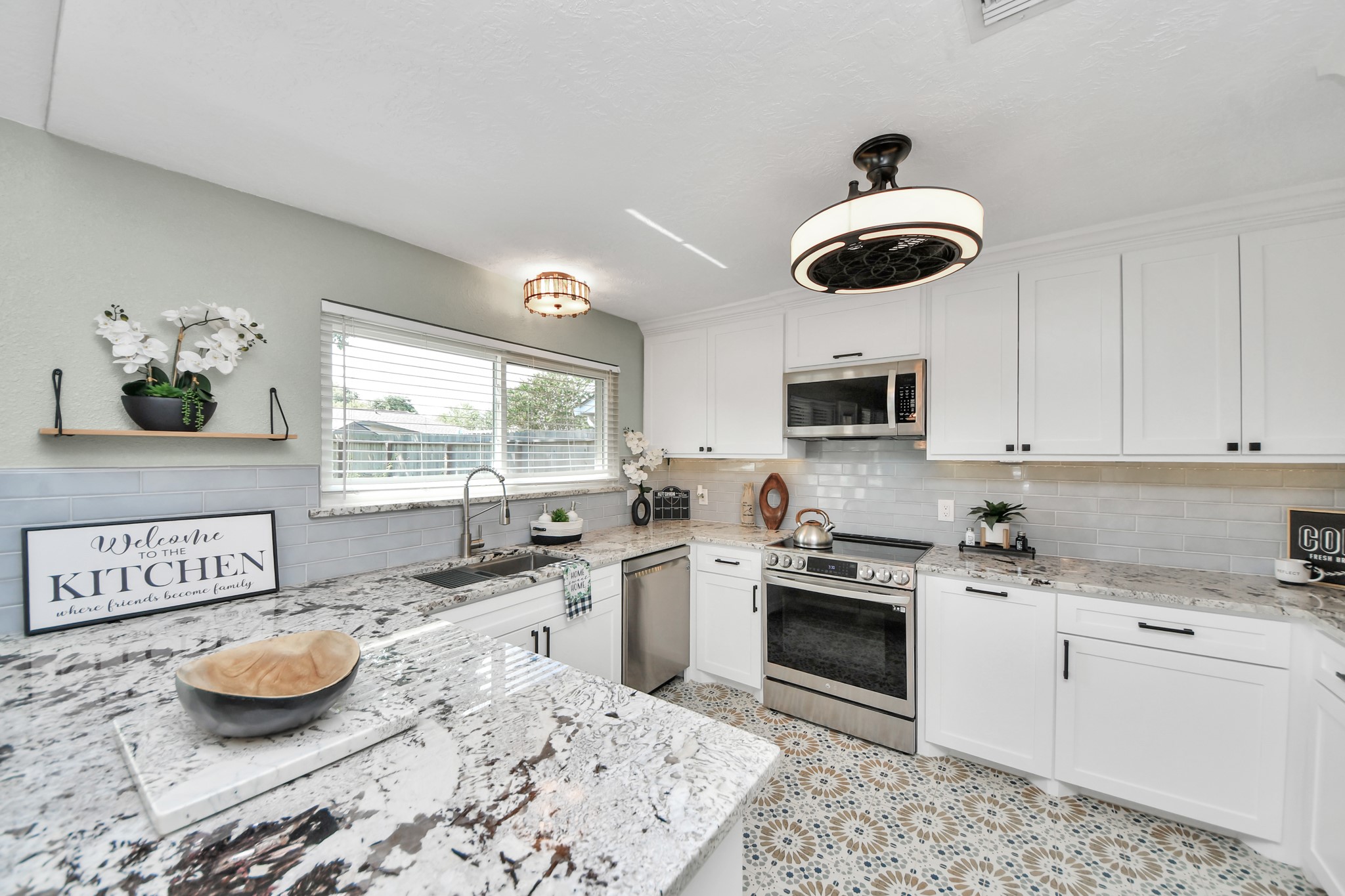 217 Greenshire Drive Property Photo 14
