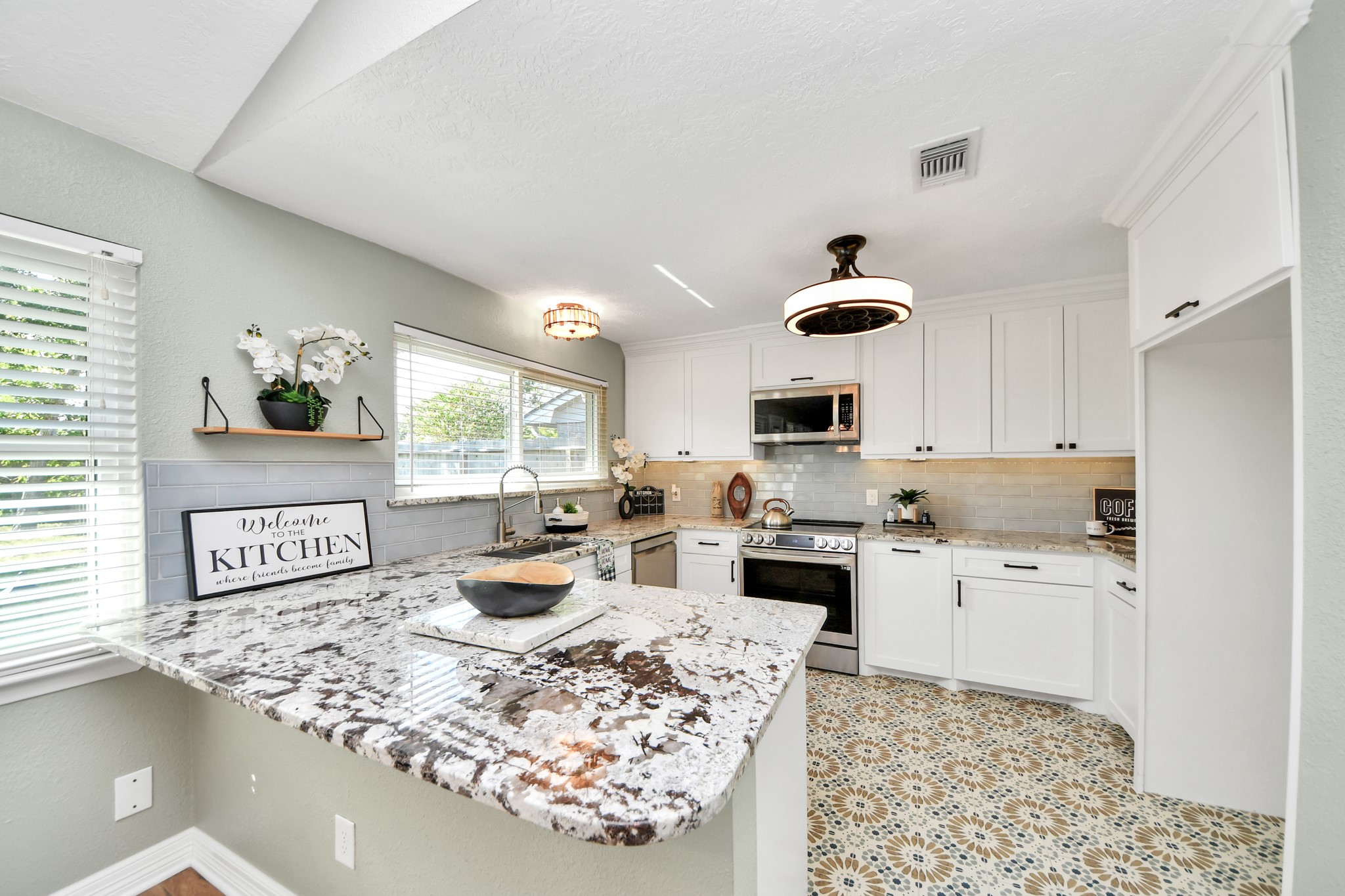 217 Greenshire Drive Property Photo 15