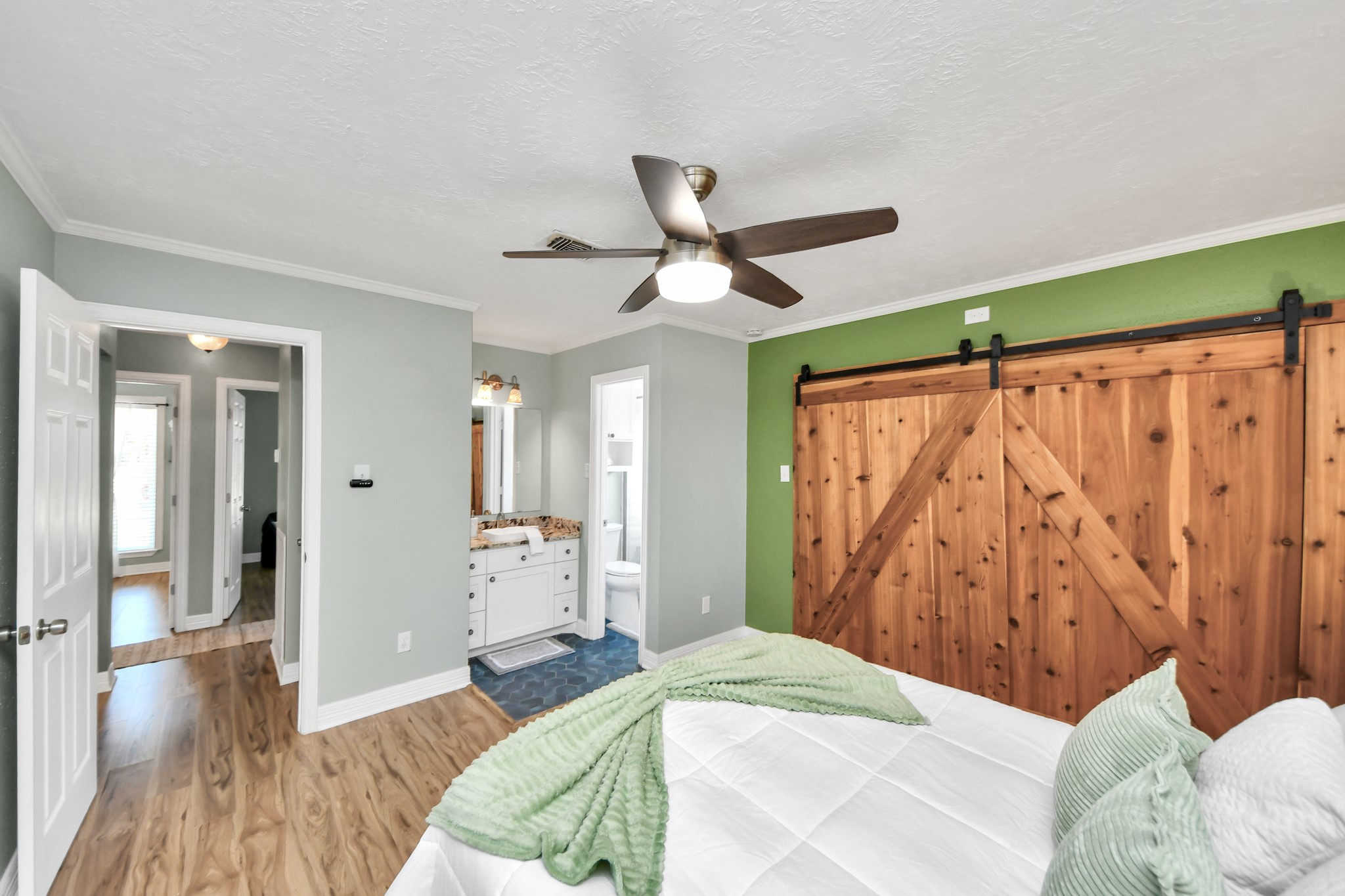 217 Greenshire Drive Property Photo 17
