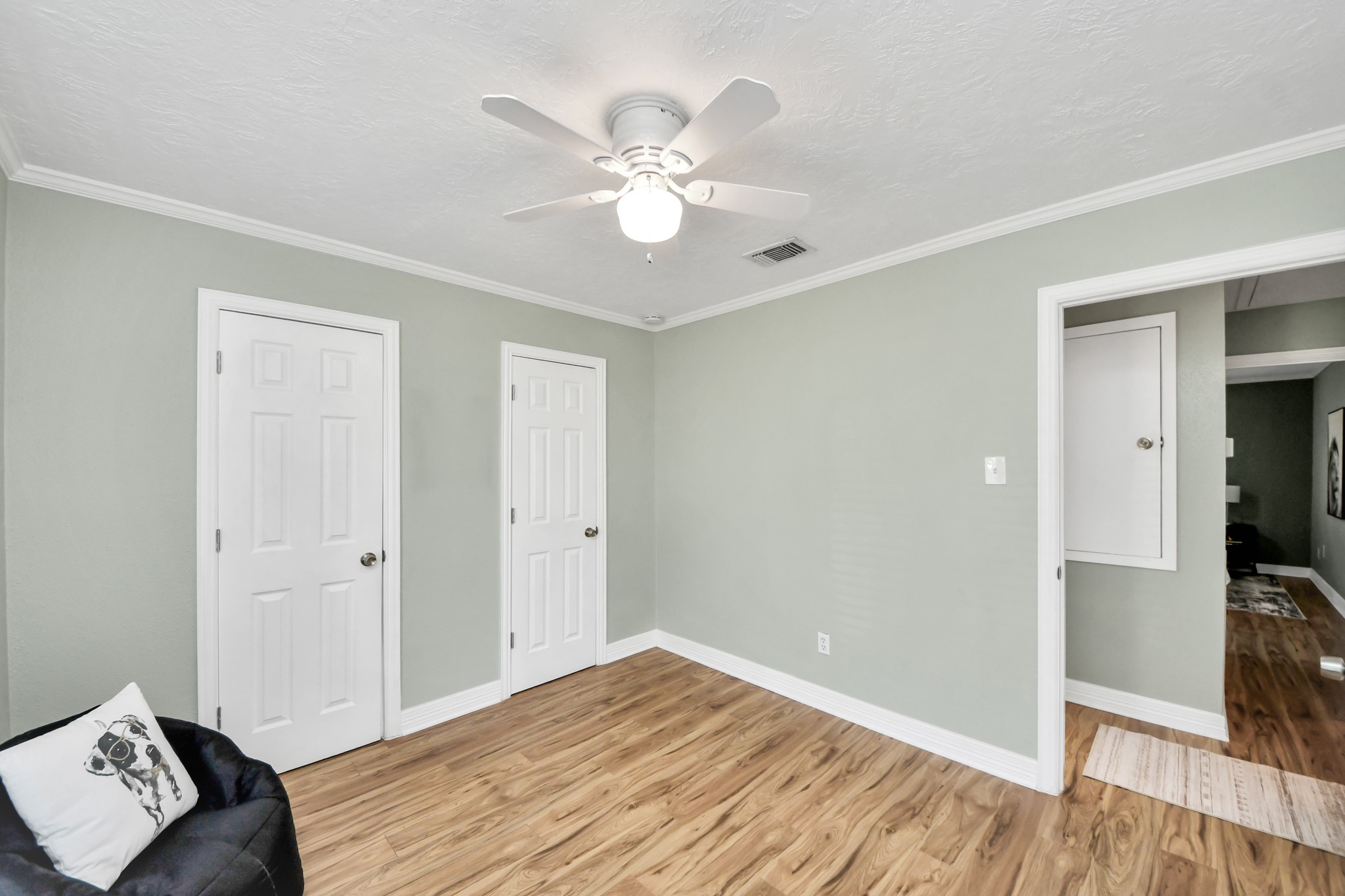 217 Greenshire Drive Property Photo 27