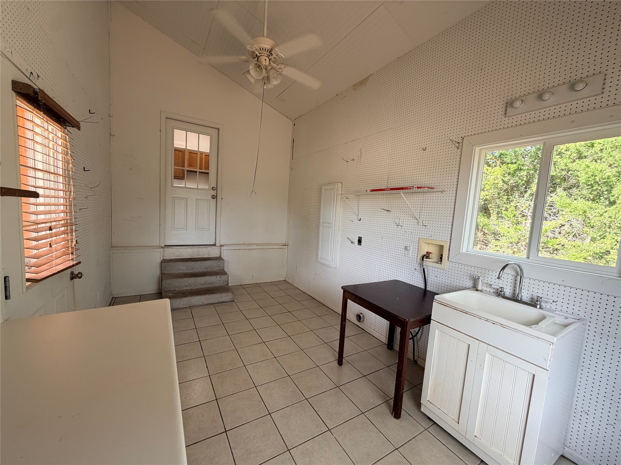 480 Old Pin Oak Road A Property Photo 13