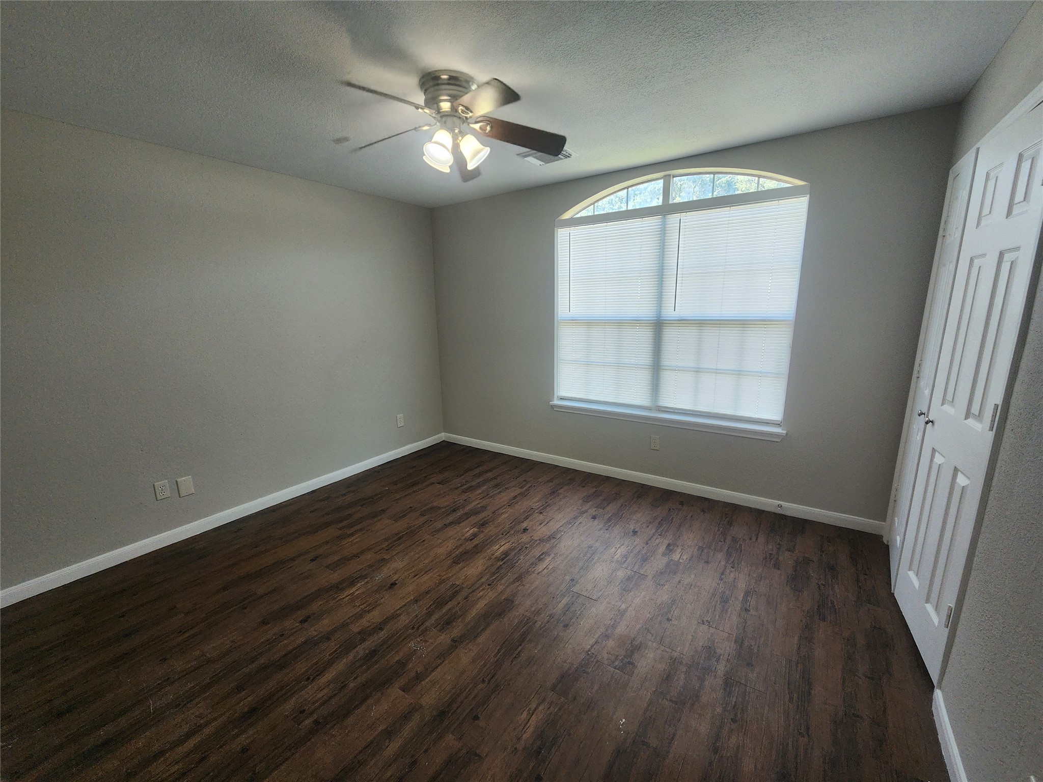 16396 Danika Oak Drive Property Photo 12