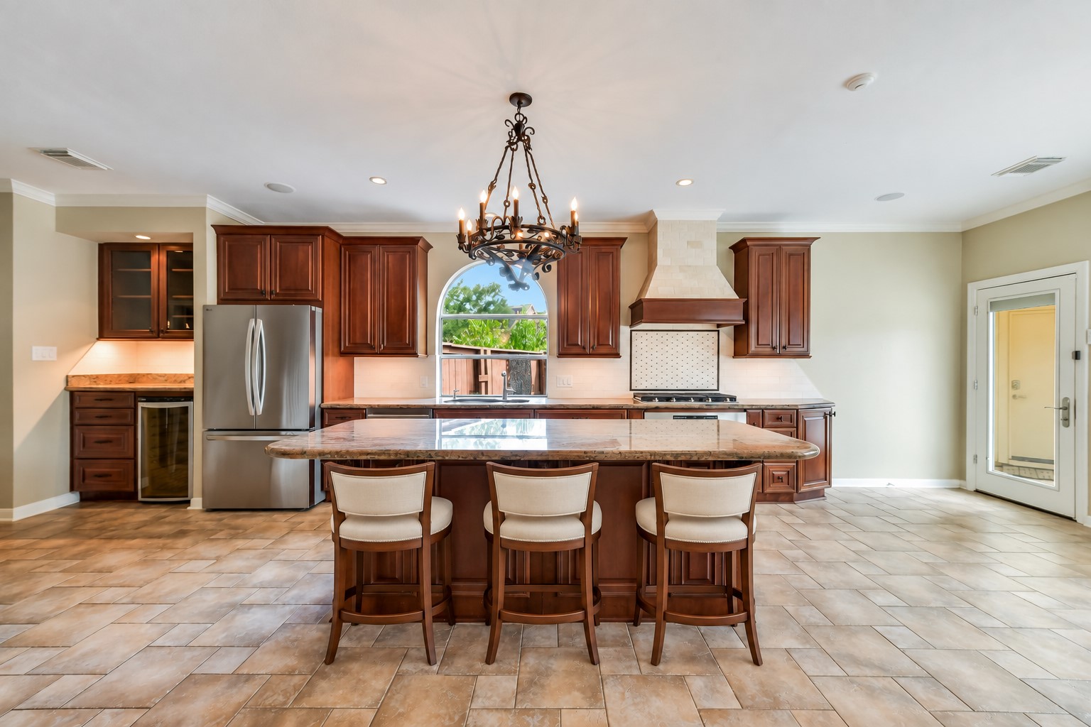 2803 Senova Court Property Photo 10