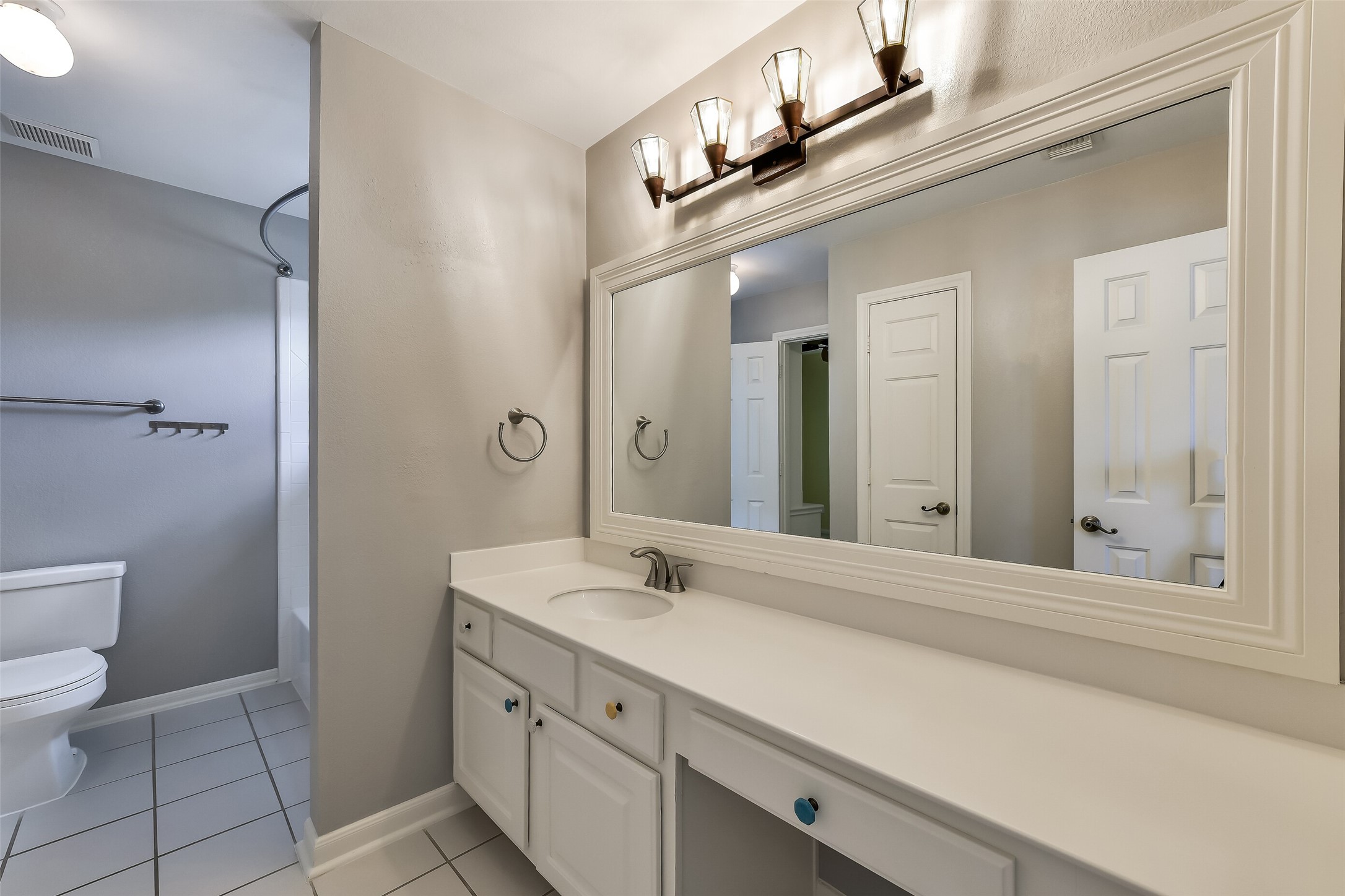 2803 Senova Court Property Photo 24