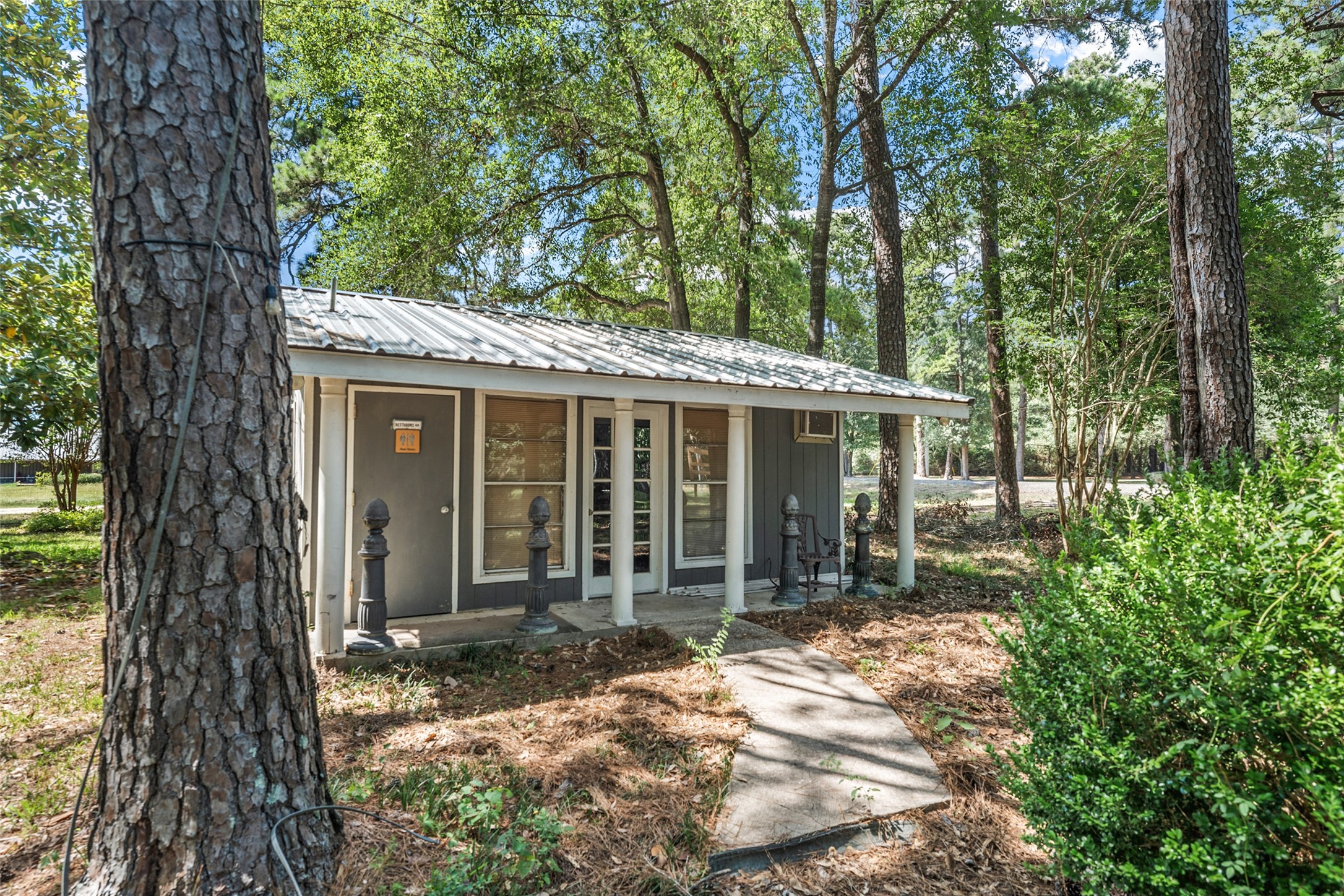 188 State Highway 150 Property Photo 8