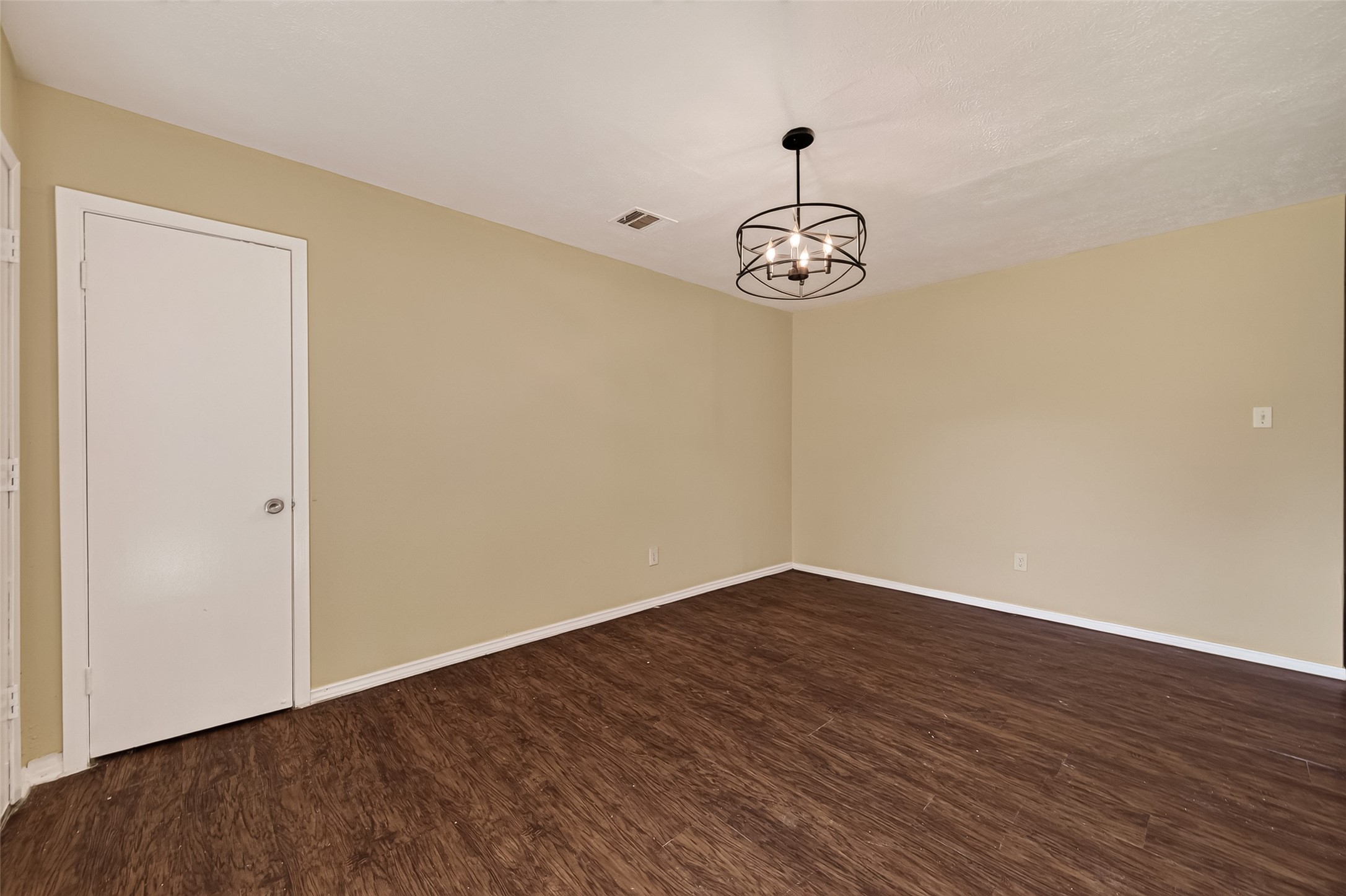11819 Leitrim Way Property Photo 8