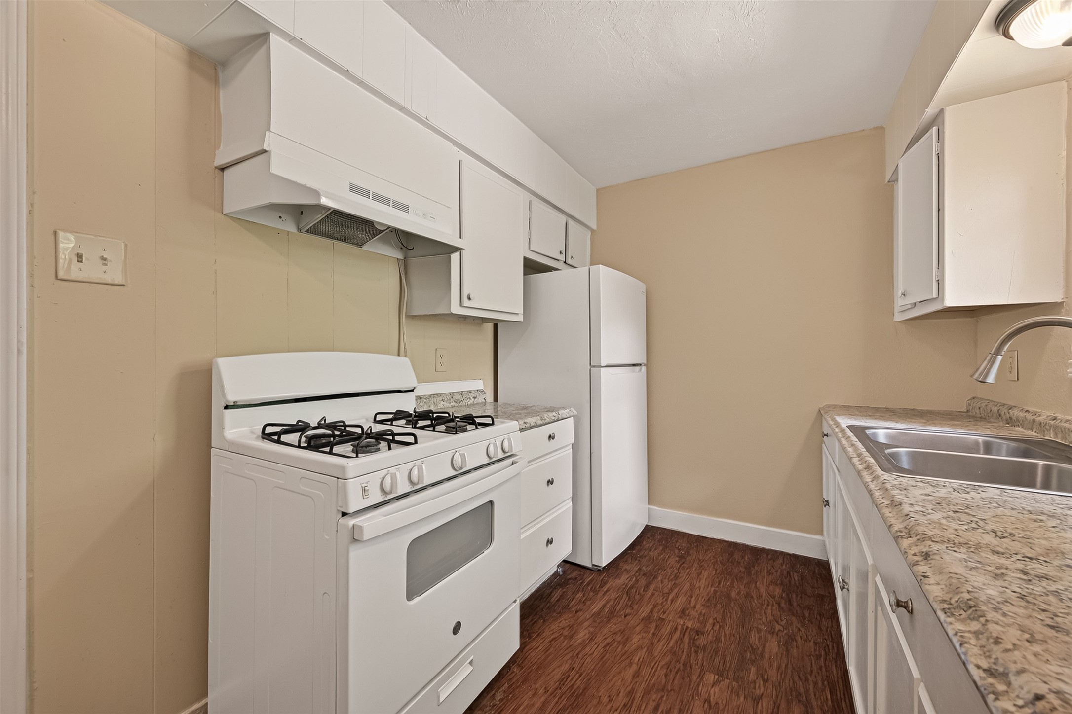 11819 Leitrim Way Property Photo 12