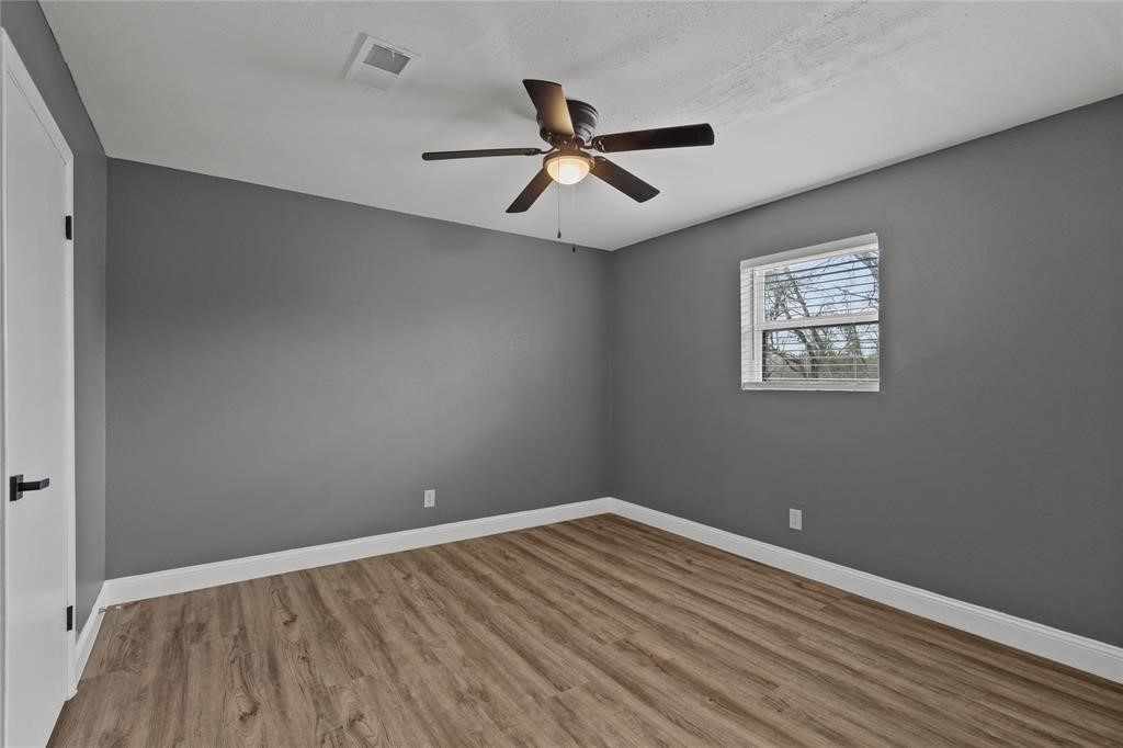 2015 Rosalee Street 3 Property Photo 9