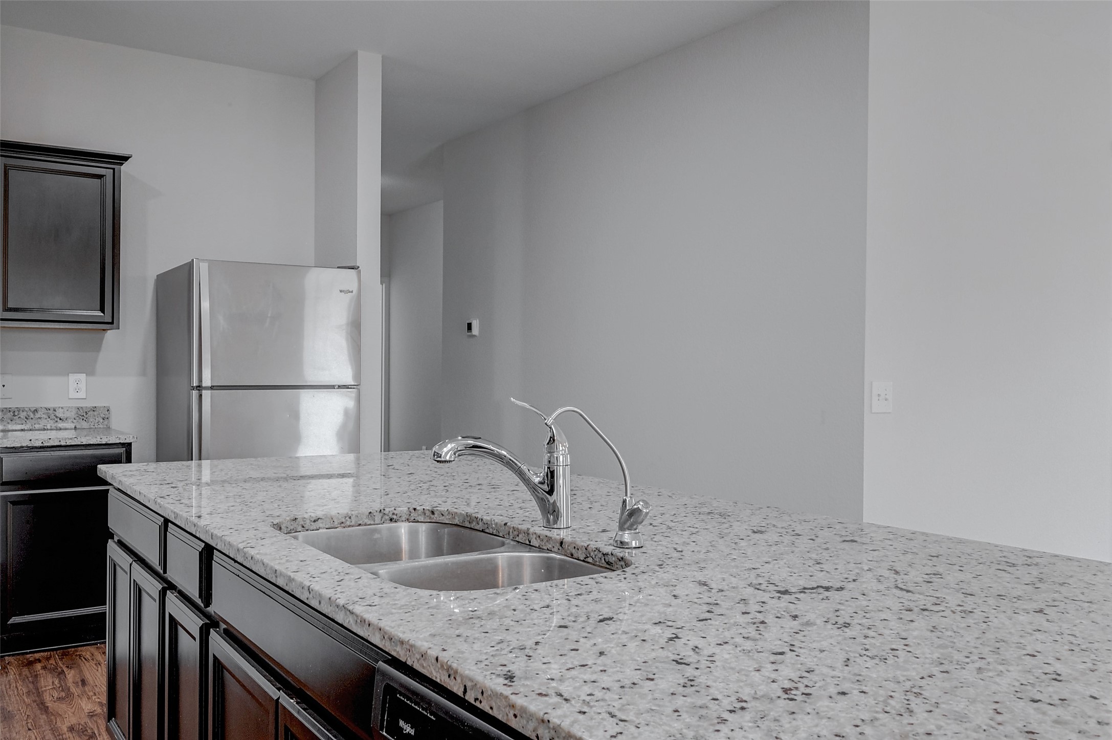 1025 Banyon Tree Lane Property Photo 5