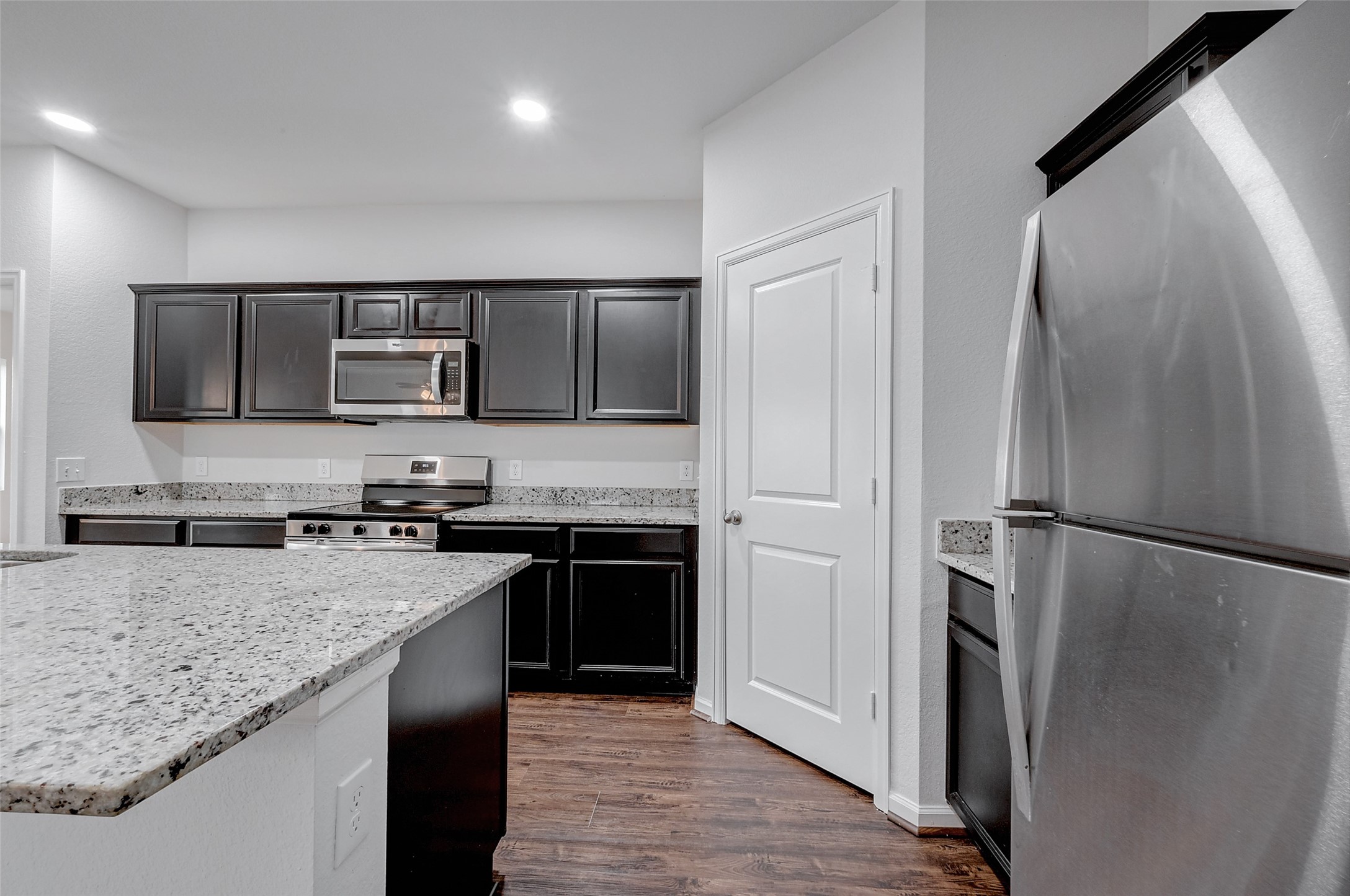 1025 Banyon Tree Lane Property Photo 19
