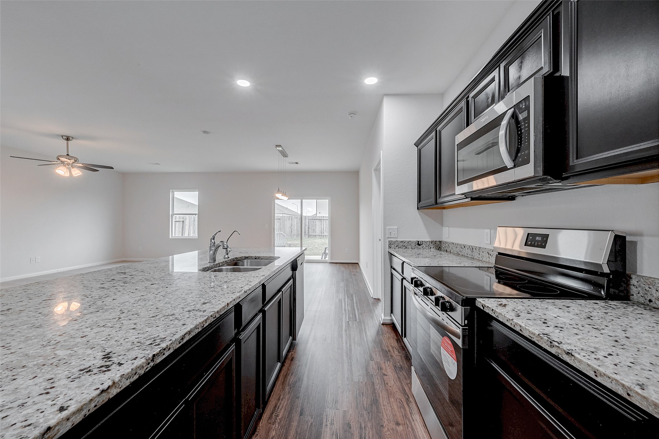 1025 Banyon Tree Lane Property Photo 20