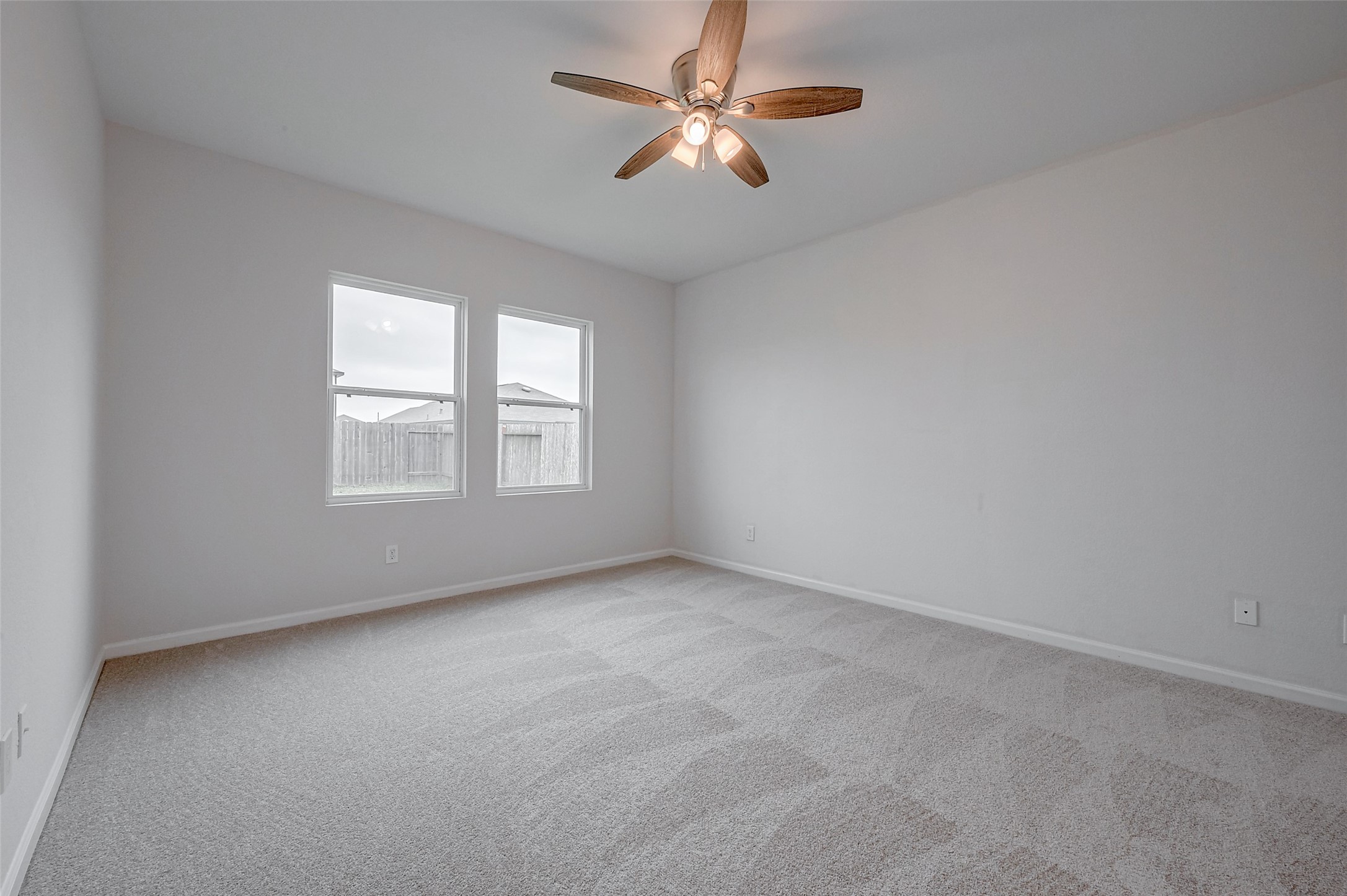 1025 Banyon Tree Lane Property Photo 34