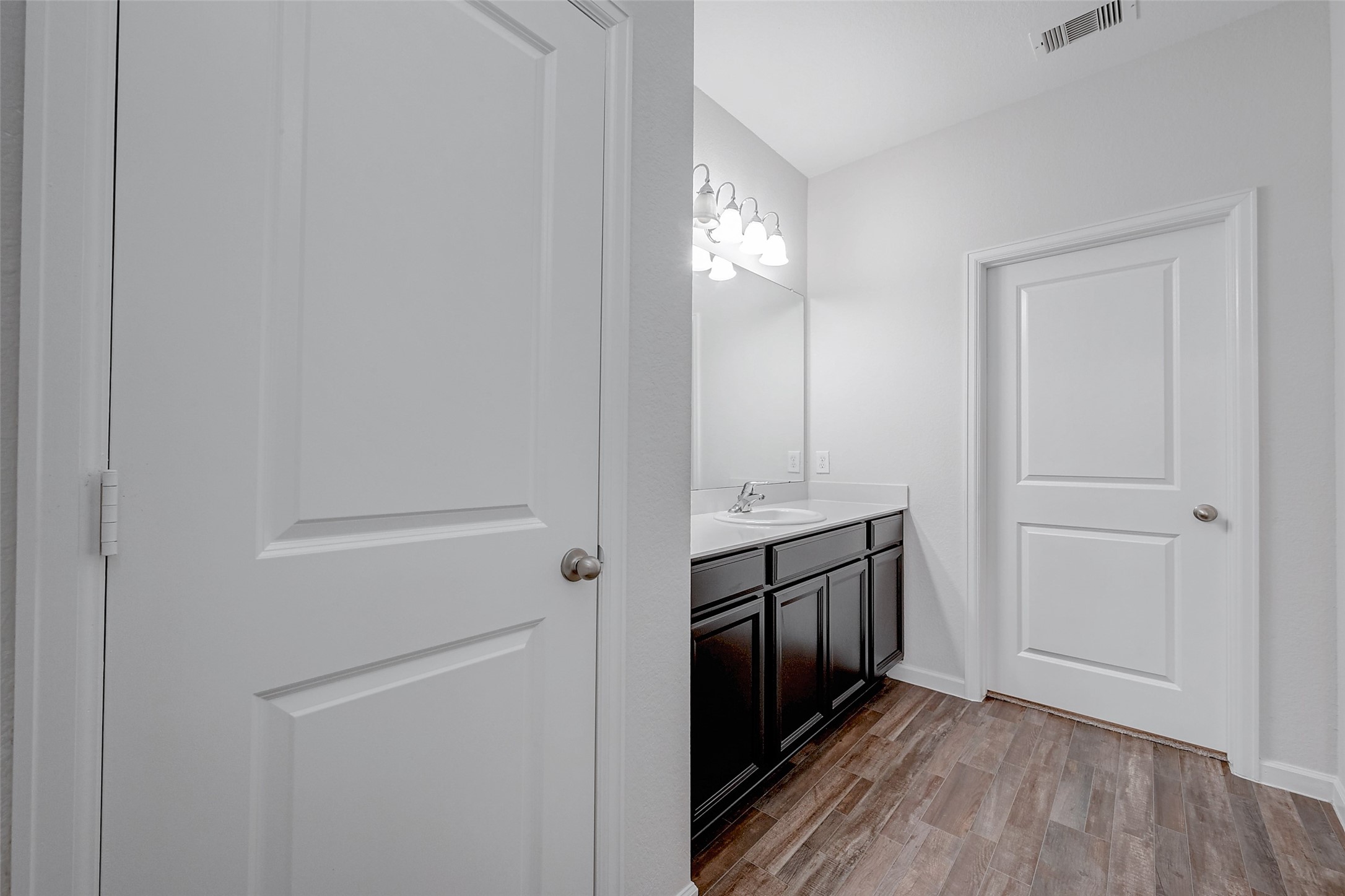 1025 Banyon Tree Lane Property Photo 39