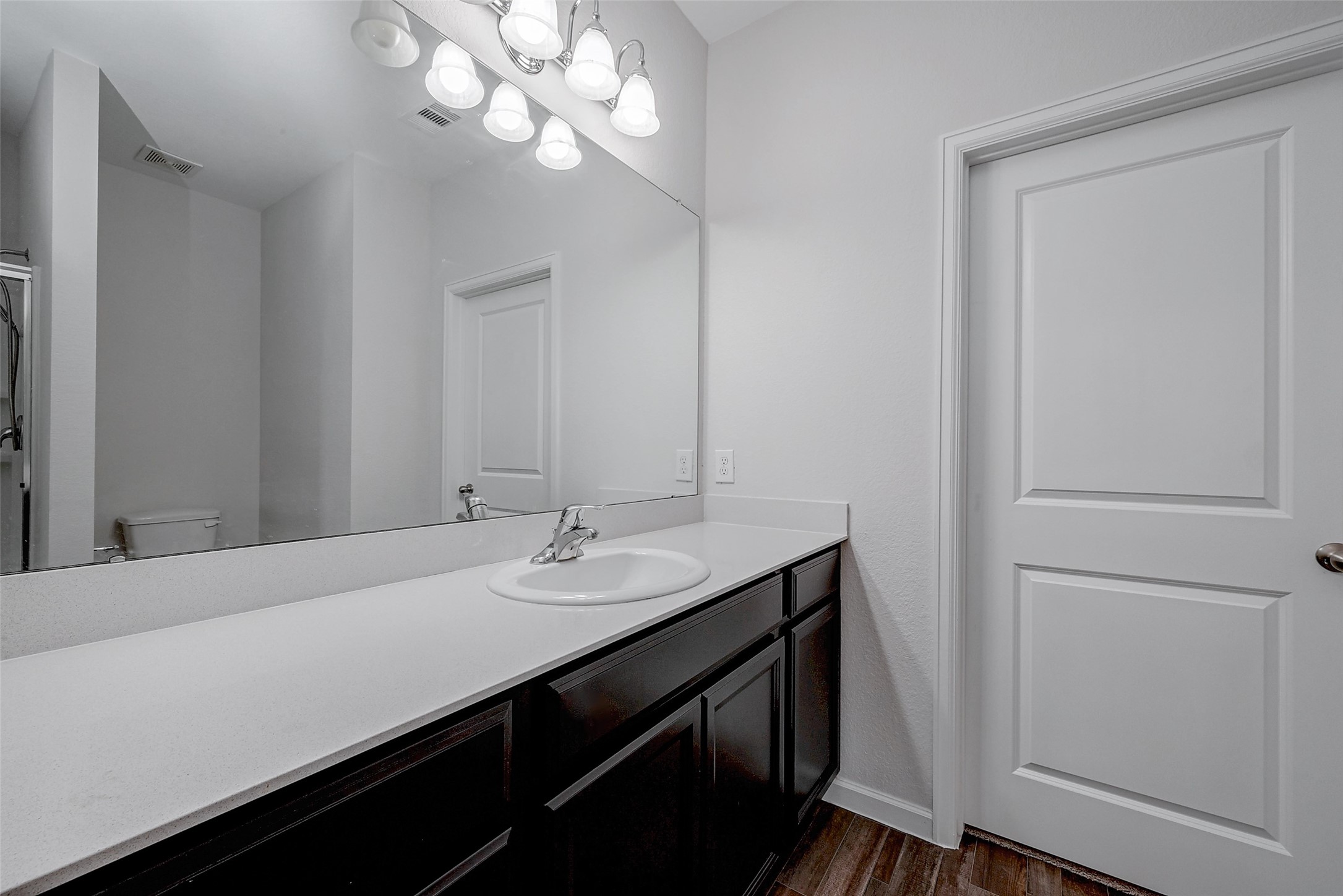 1025 Banyon Tree Lane Property Photo 40