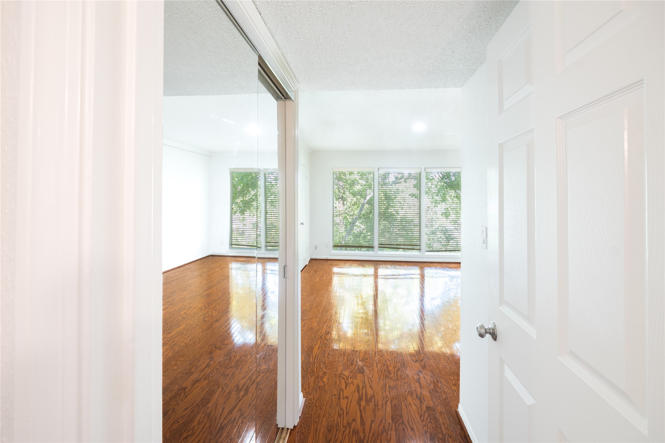 6521 Bayou Glen Road Property Photo 7
