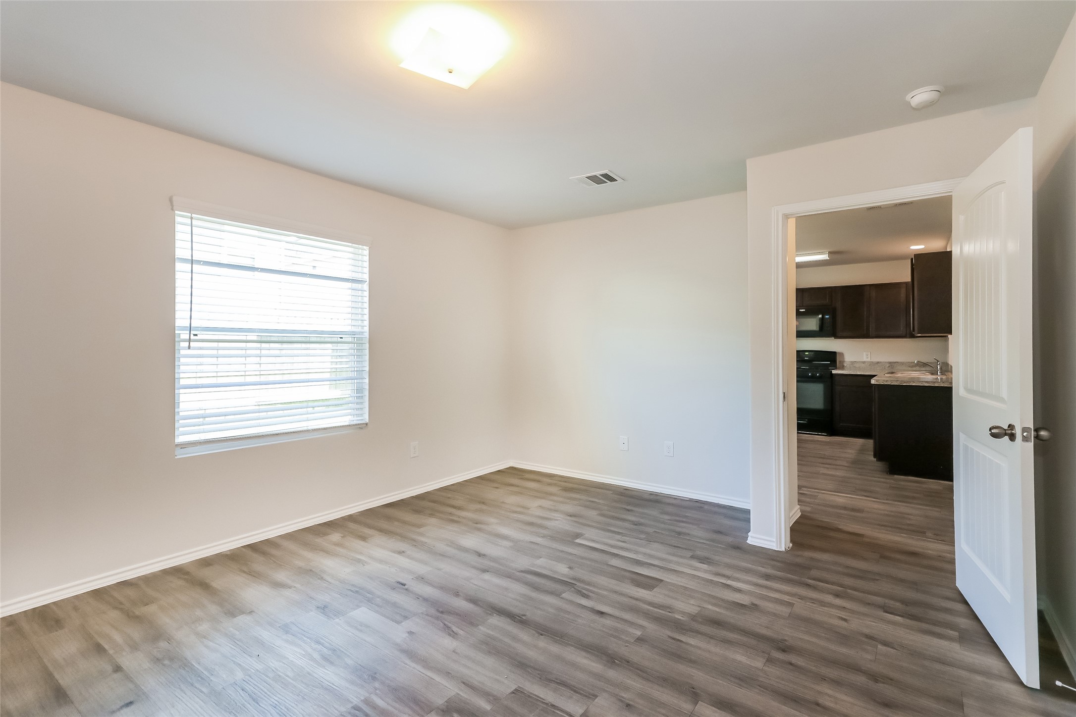 17119 Hailey Harbor Drive Property Photo 6