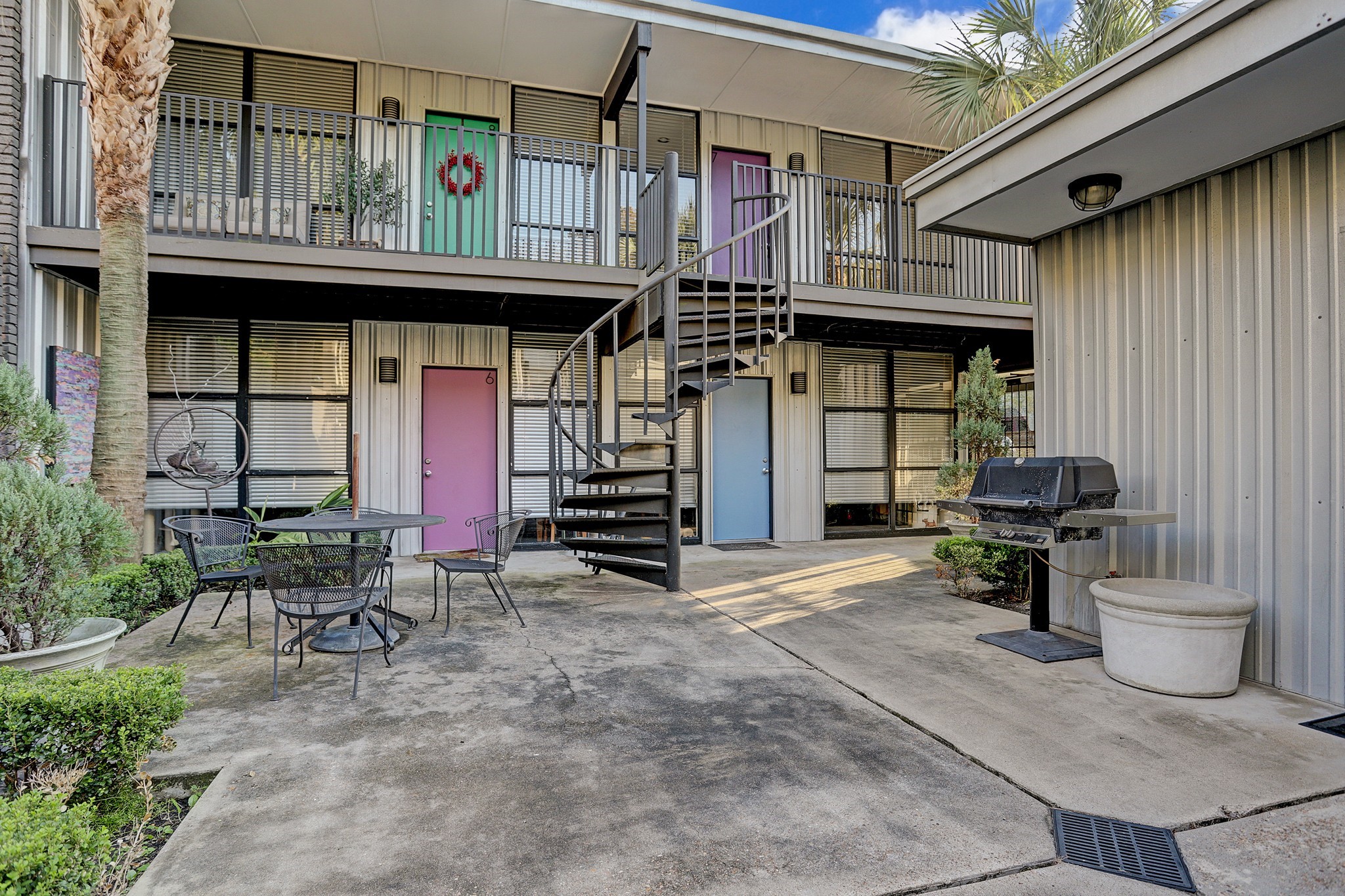 1901 Whitney Street 4 Property Photo 10