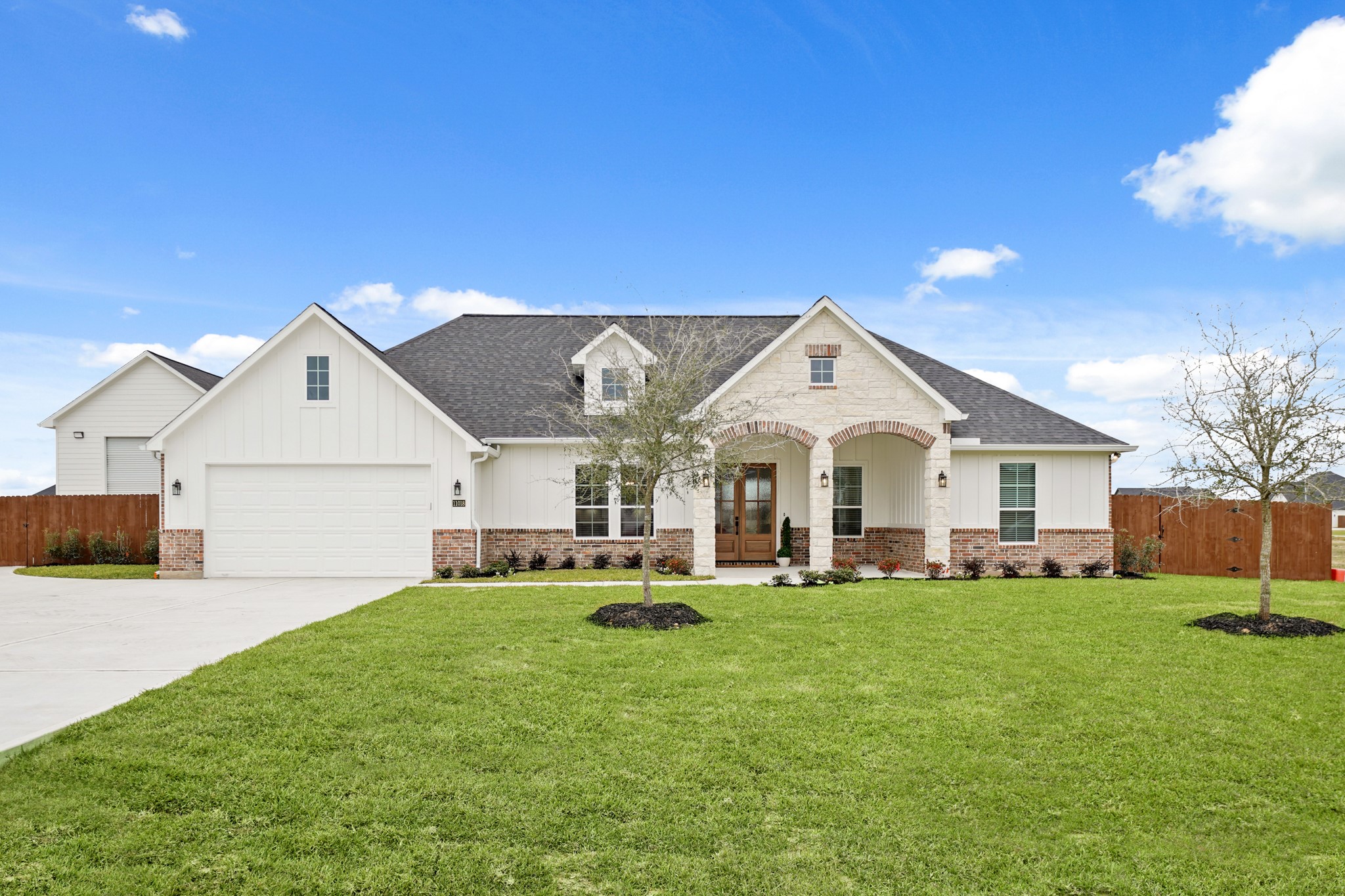 11018 Moon Light Drive Property Photo 2
