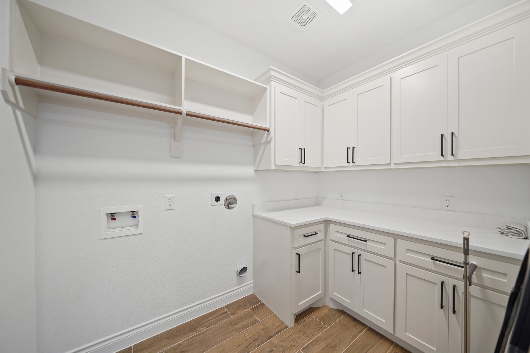 11018 Moon Light Drive Property Photo 14
