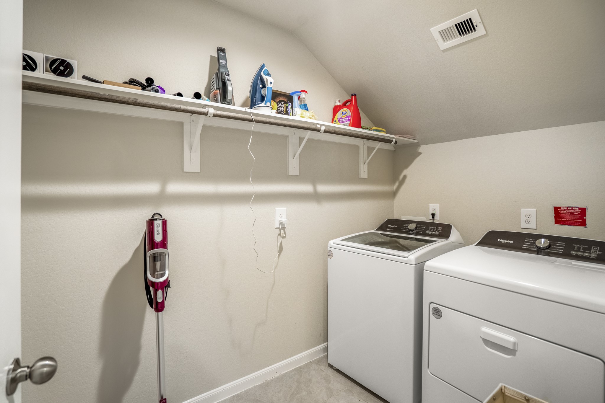 719 Autumn Flats Way Property Photo 7