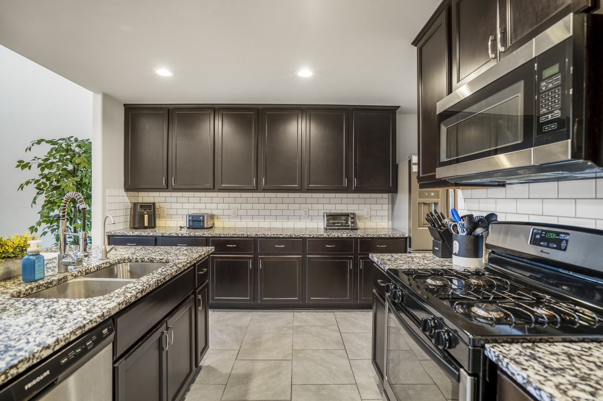 719 Autumn Flats Way Property Photo 12