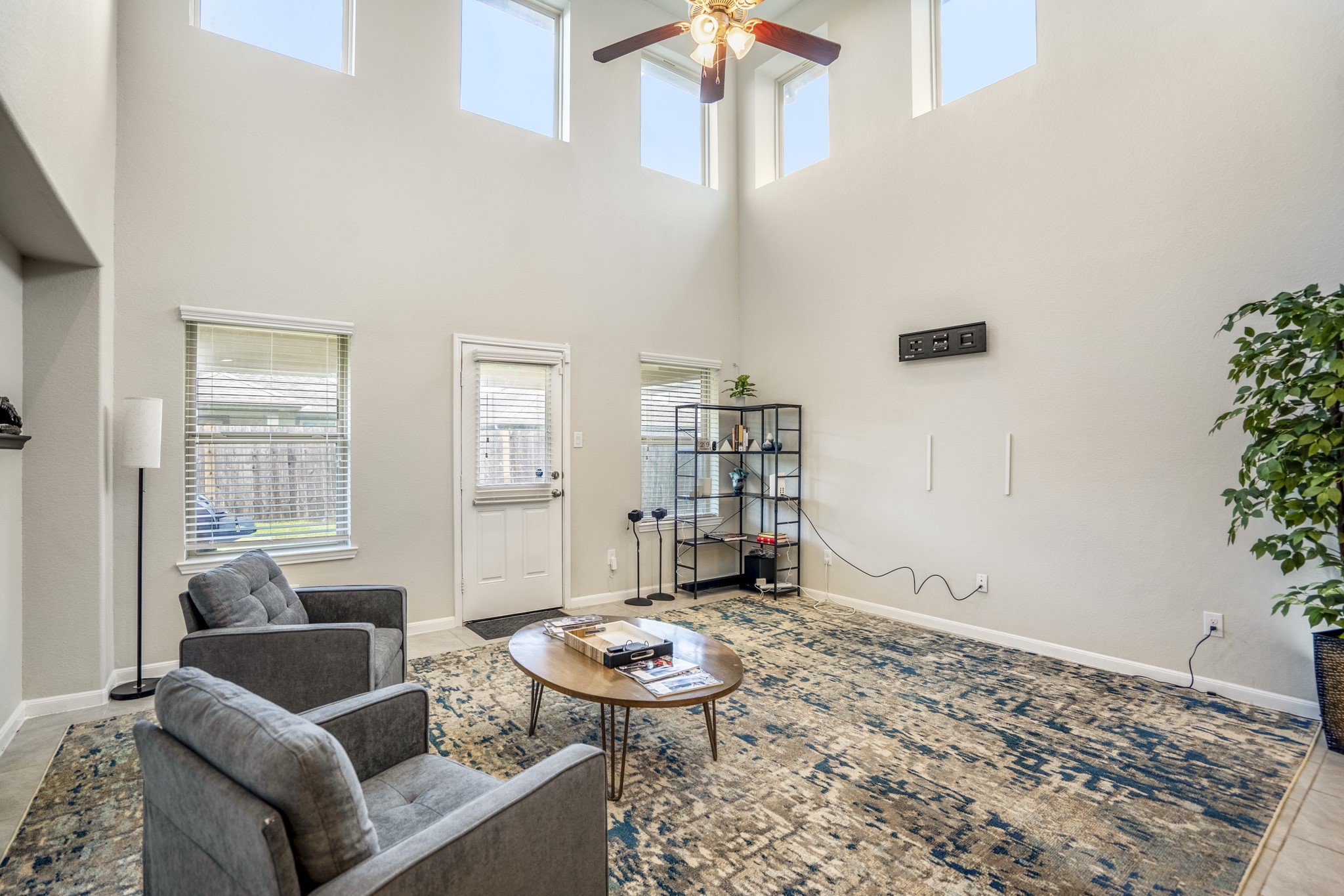 719 Autumn Flats Way Property Photo 17