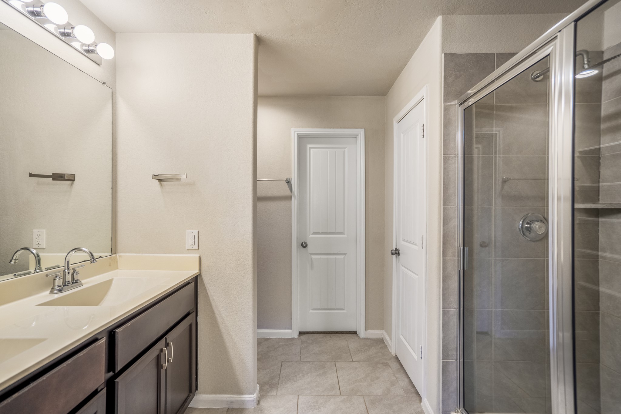 719 Autumn Flats Way Property Photo 23