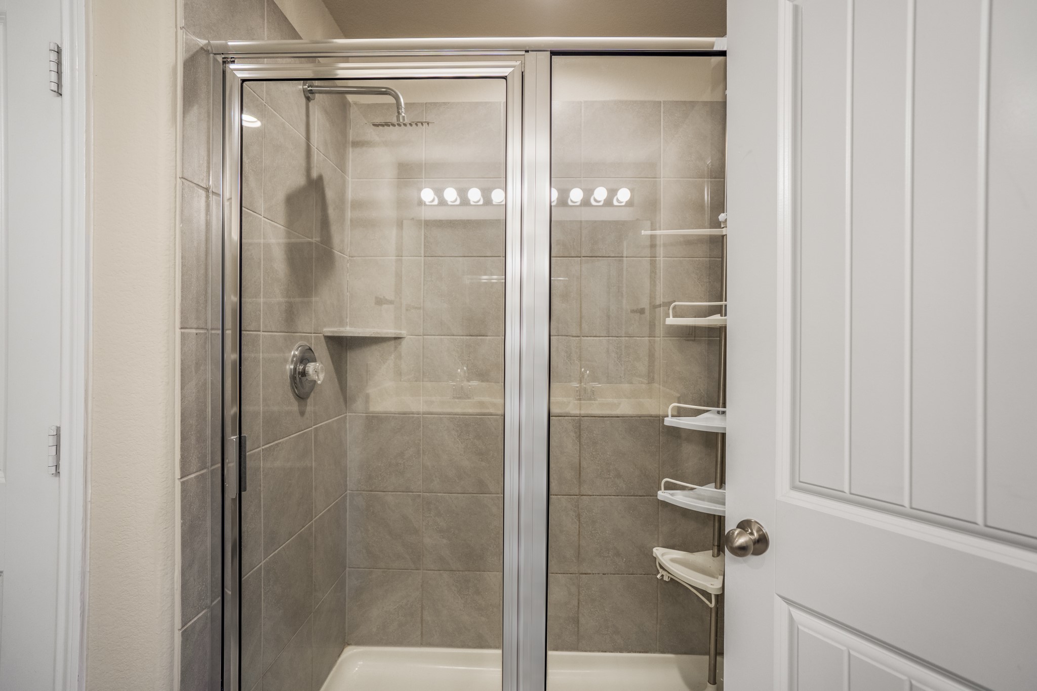 719 Autumn Flats Way Property Photo 24