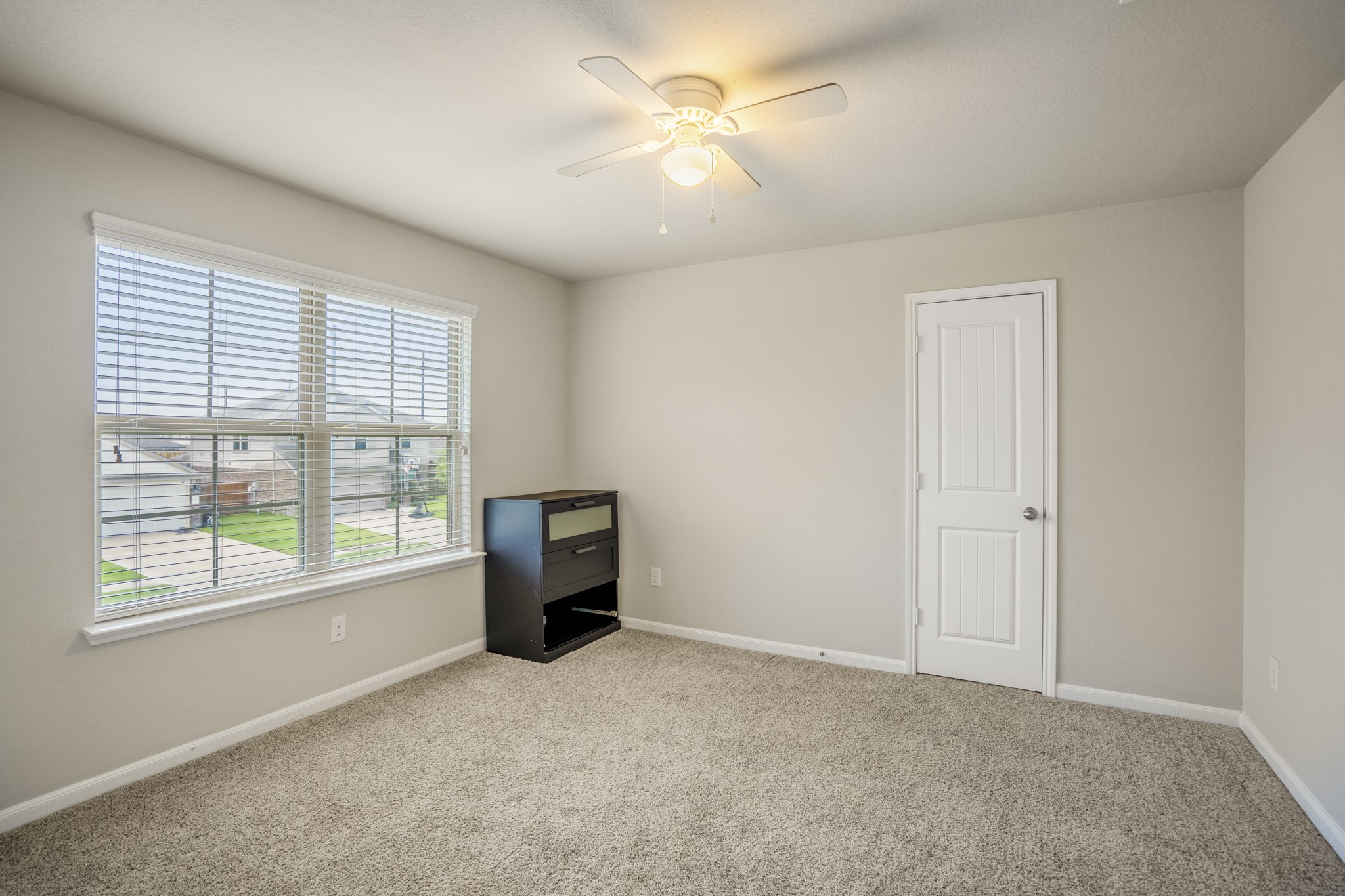 719 Autumn Flats Way Property Photo 32