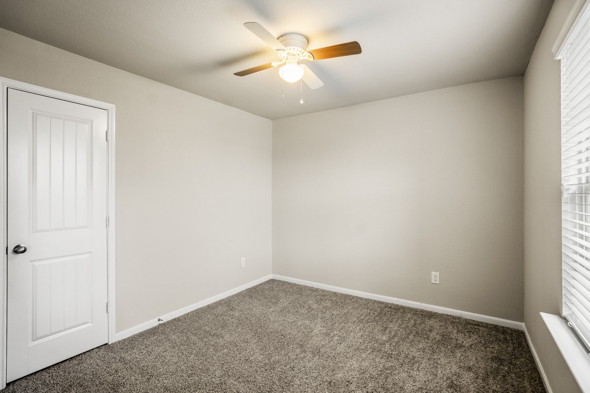 719 Autumn Flats Way Property Photo 33