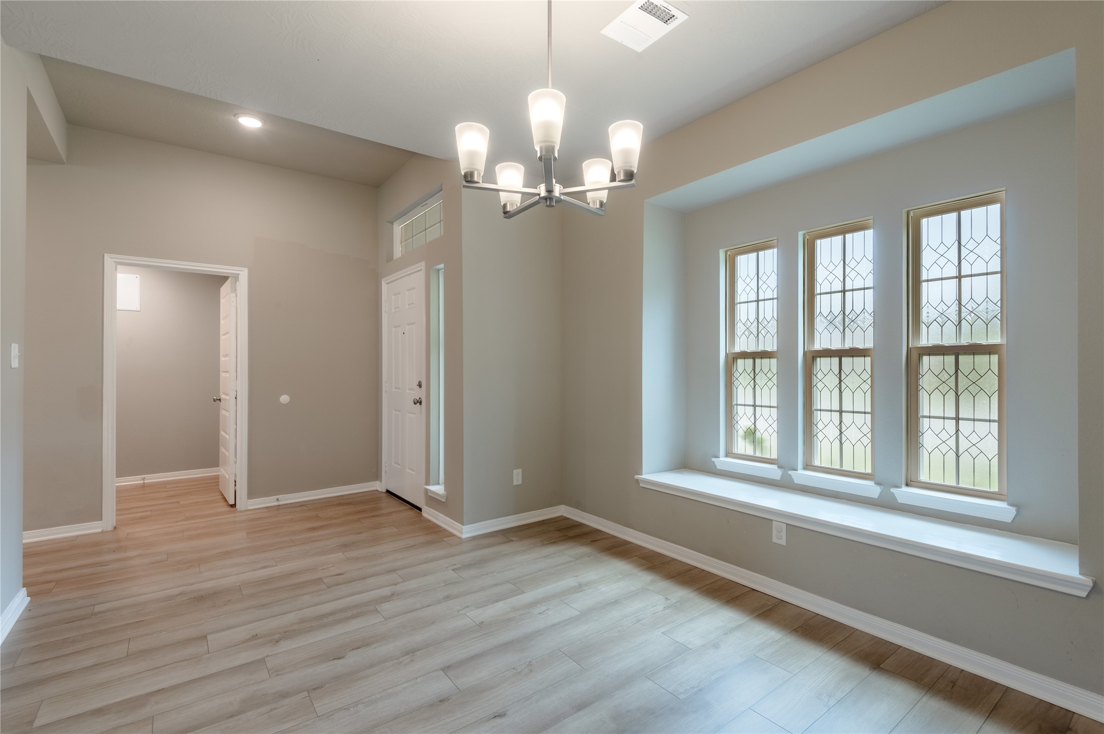 3722 Sage Lane Property Photo 6