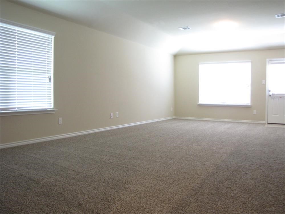 1911 Seville Manor Property Photo 8
