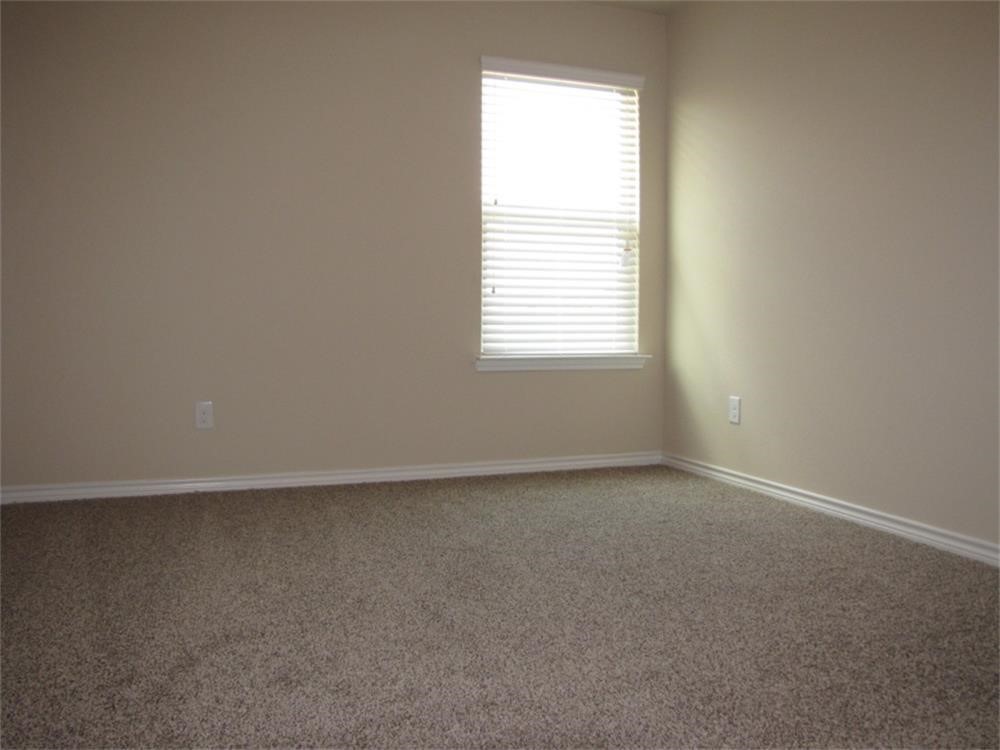 1911 Seville Manor Property Photo 20