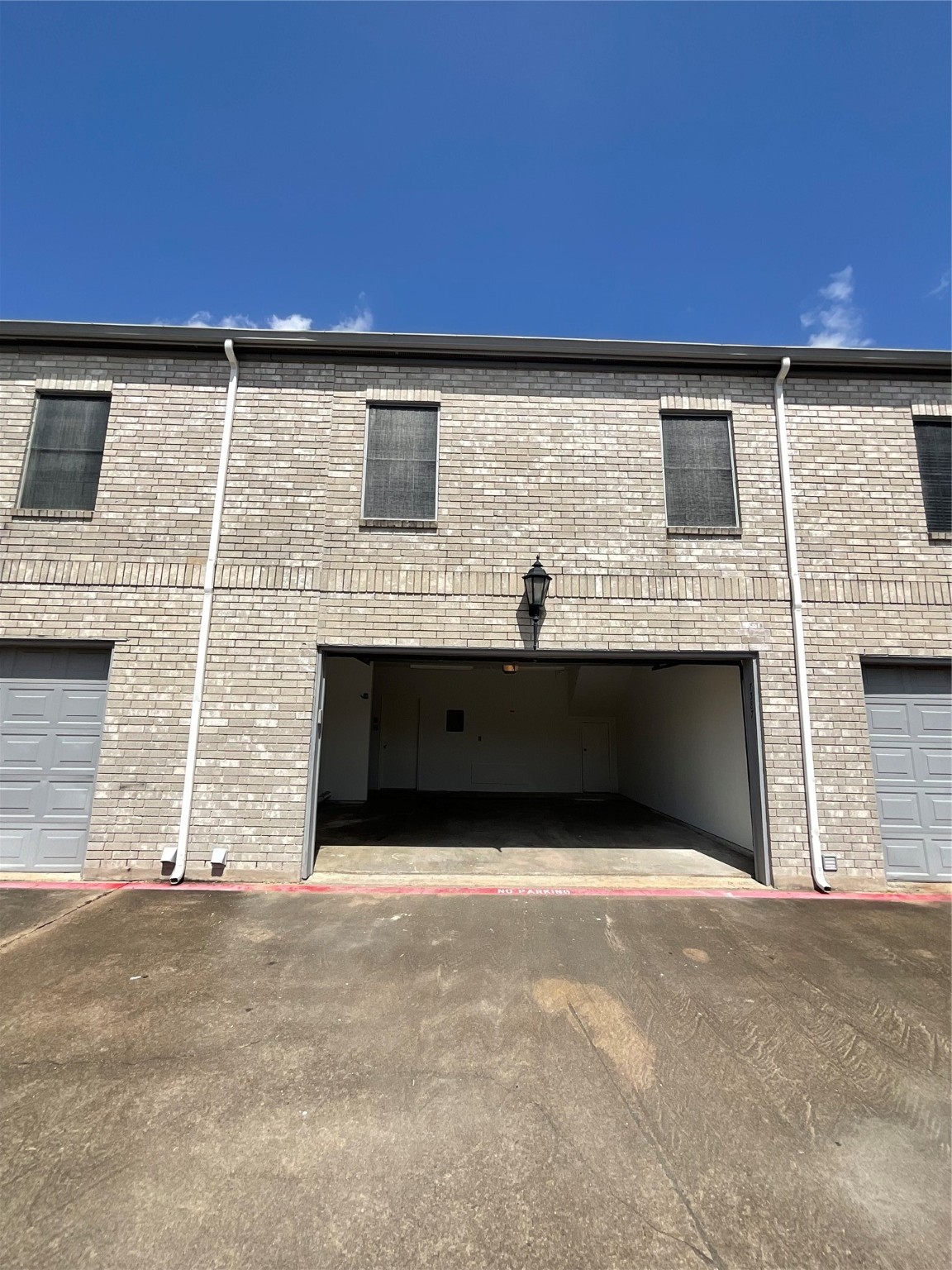 7387 Regency Square Court Property Photo 14