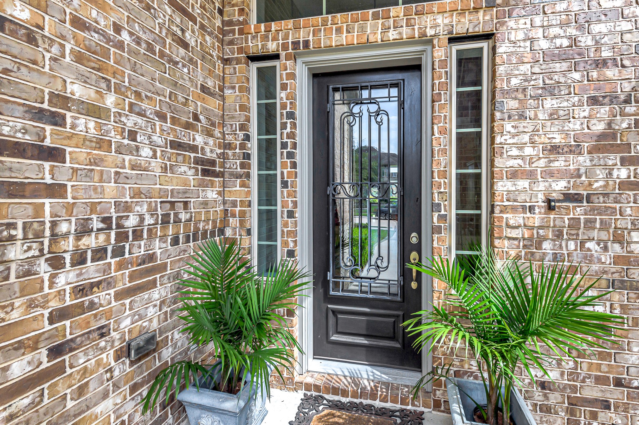 23618 Esperia Street Property Photo 5