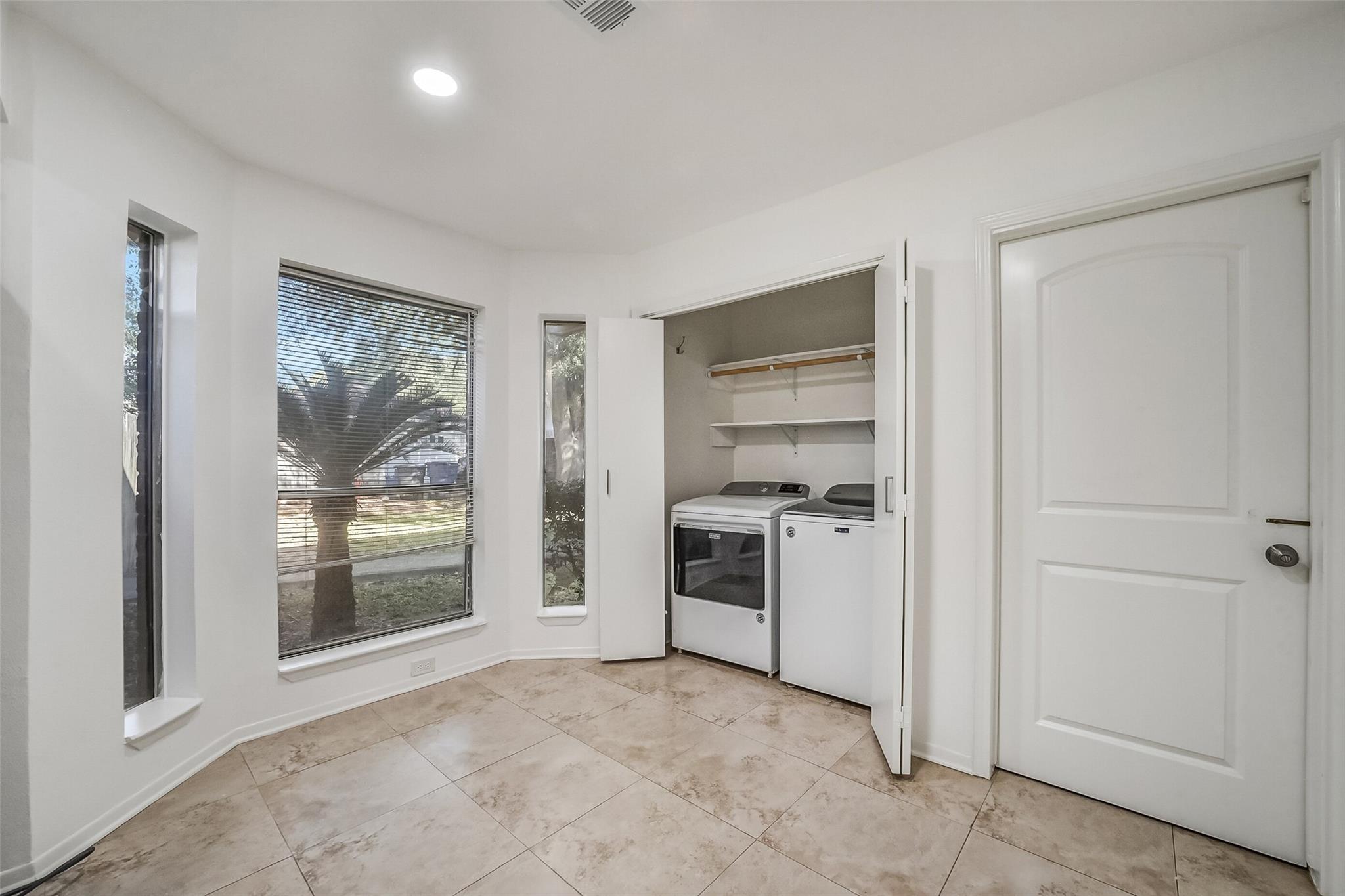 6906 Windy Pines Drive Property Photo 13