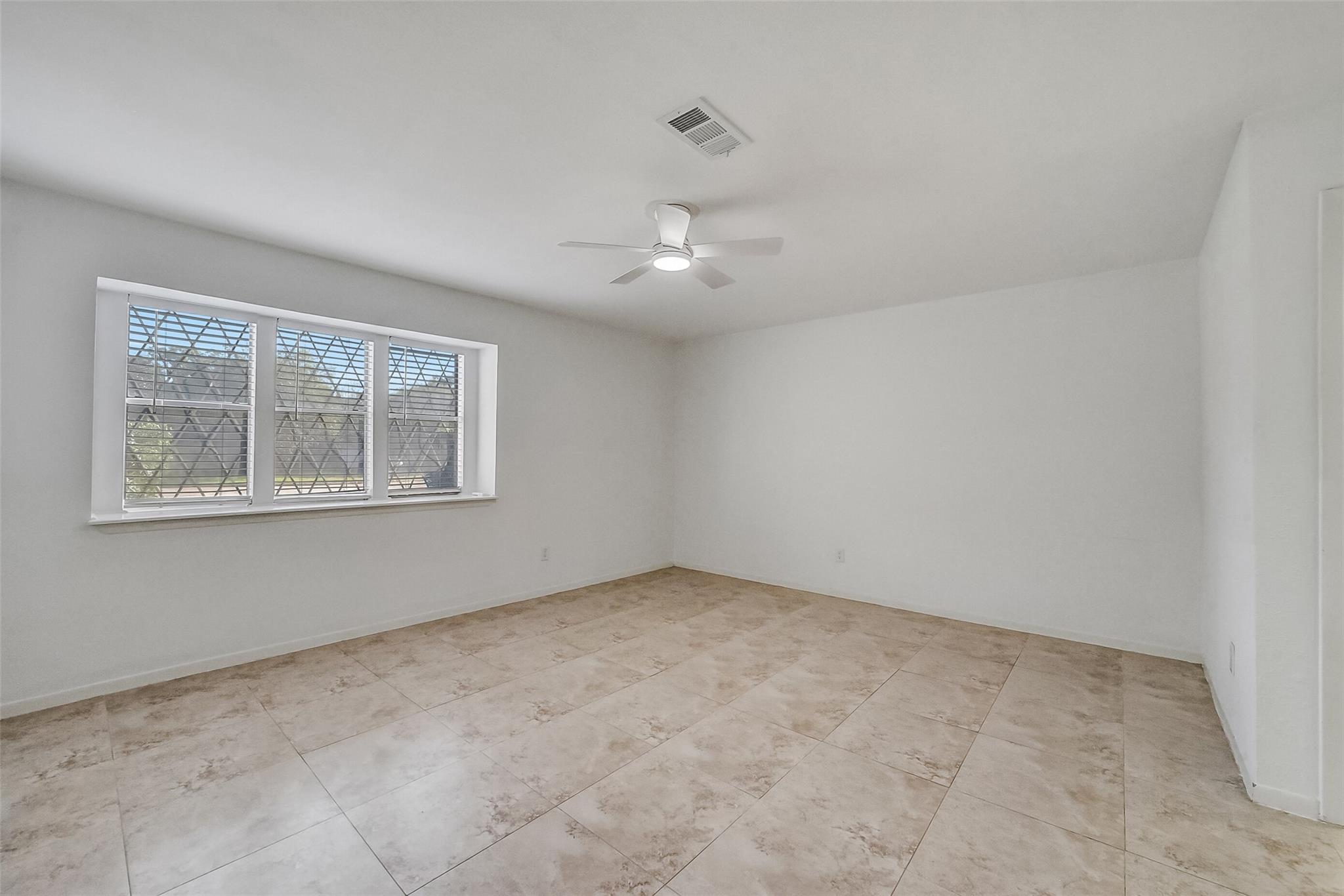6906 Windy Pines Drive Property Photo 14