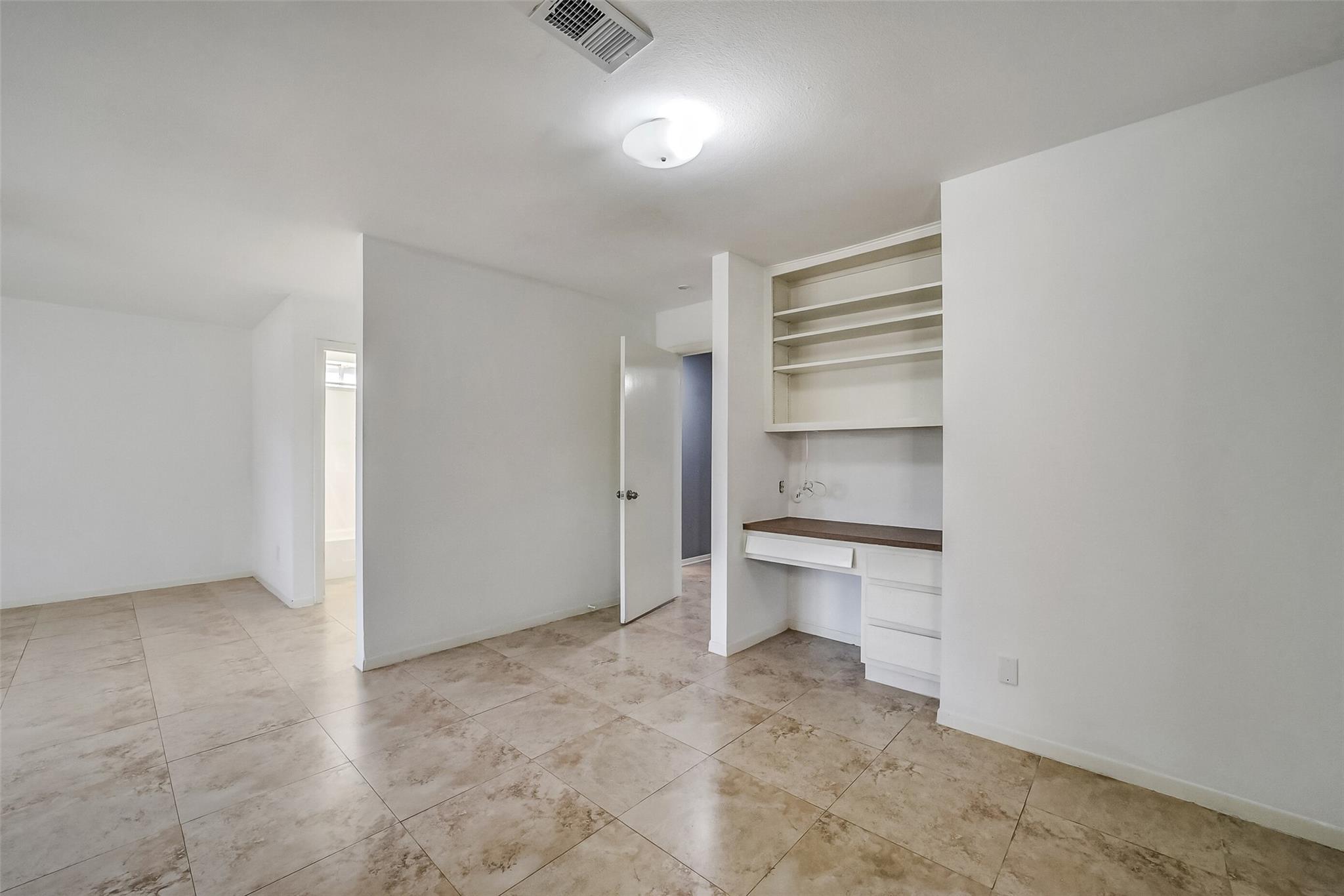 6906 Windy Pines Drive Property Photo 15