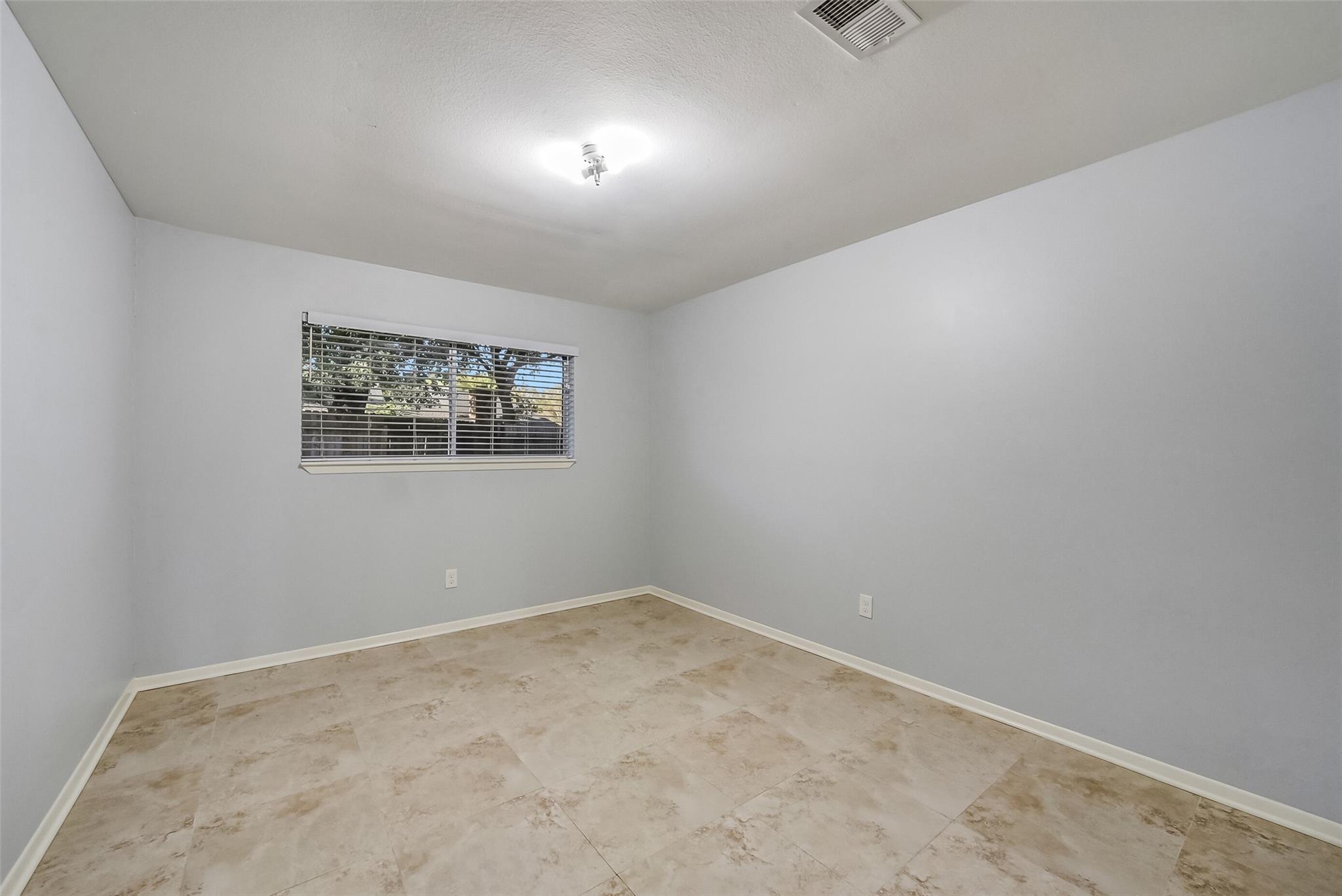 6906 Windy Pines Drive Property Photo 18
