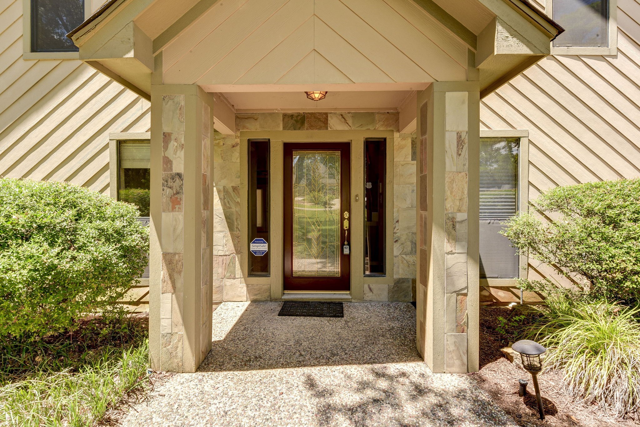 10045 Valley Drive S Property Photo 5