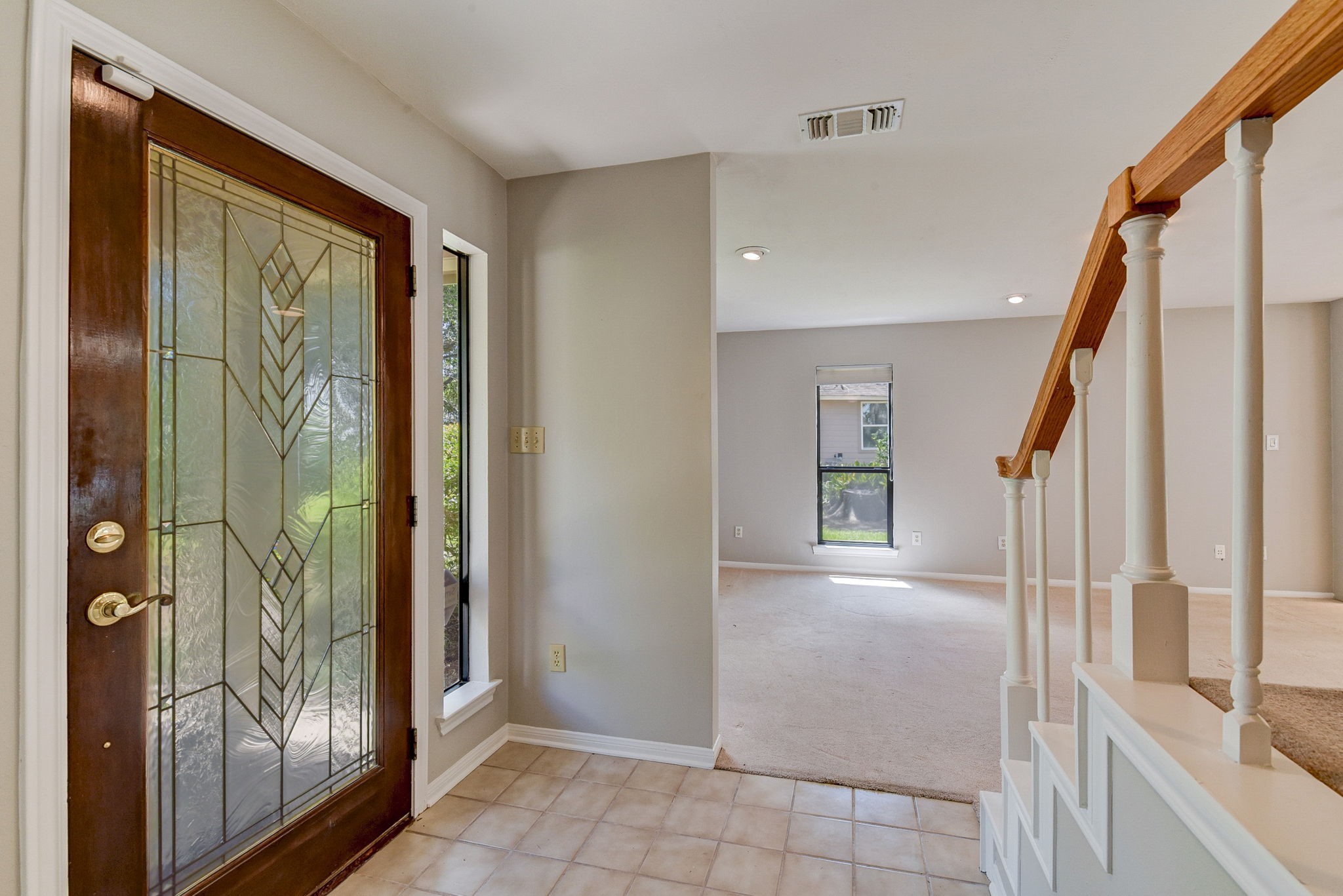 10045 Valley Drive S Property Photo 6