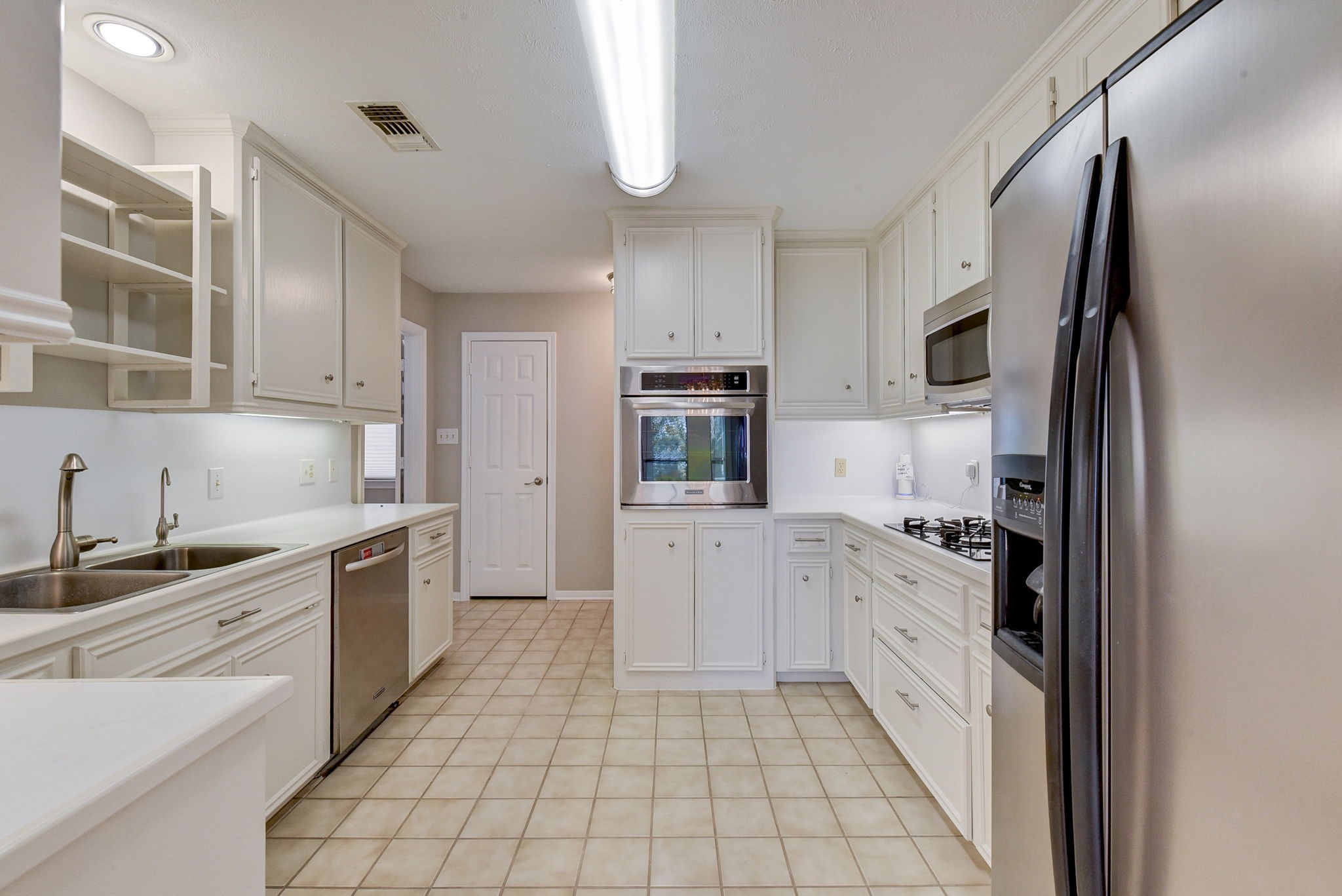 10045 Valley Drive S Property Photo 18