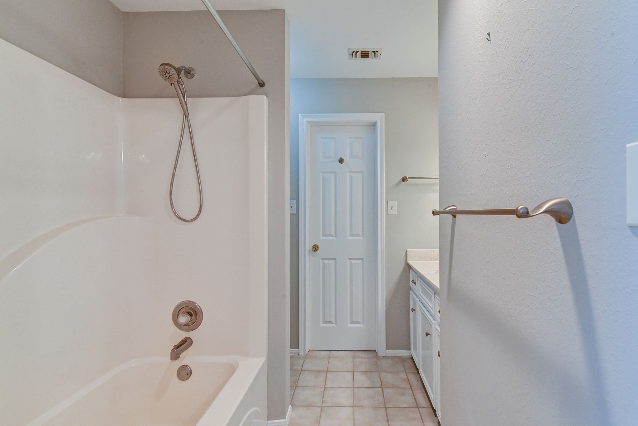 10045 Valley Drive S Property Photo 31