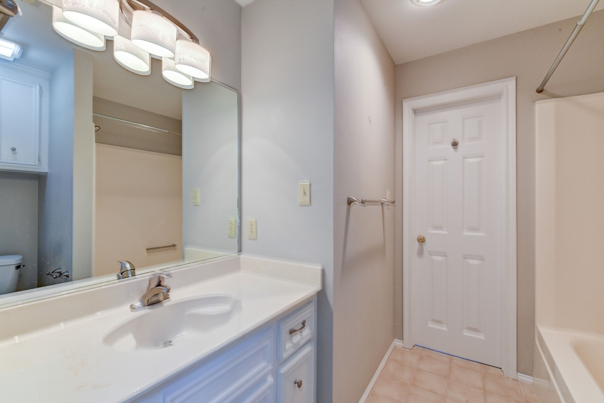 10045 Valley Drive S Property Photo 33