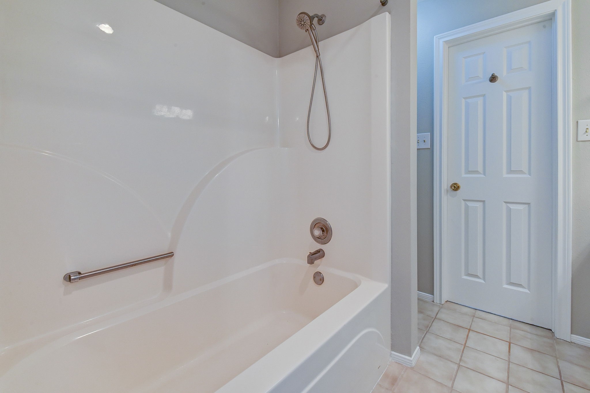 10045 Valley Drive S Property Photo 34