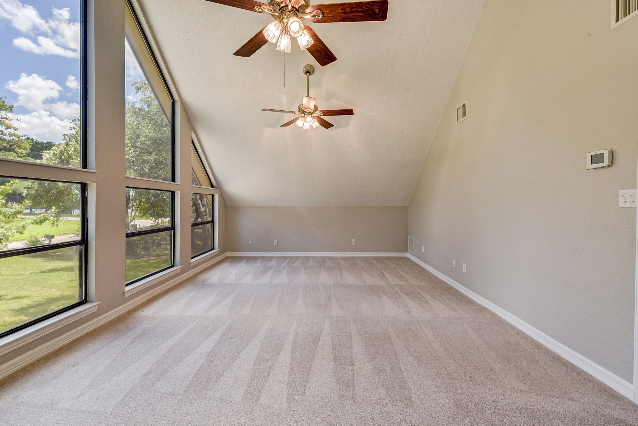 10045 Valley Drive S Property Photo 39